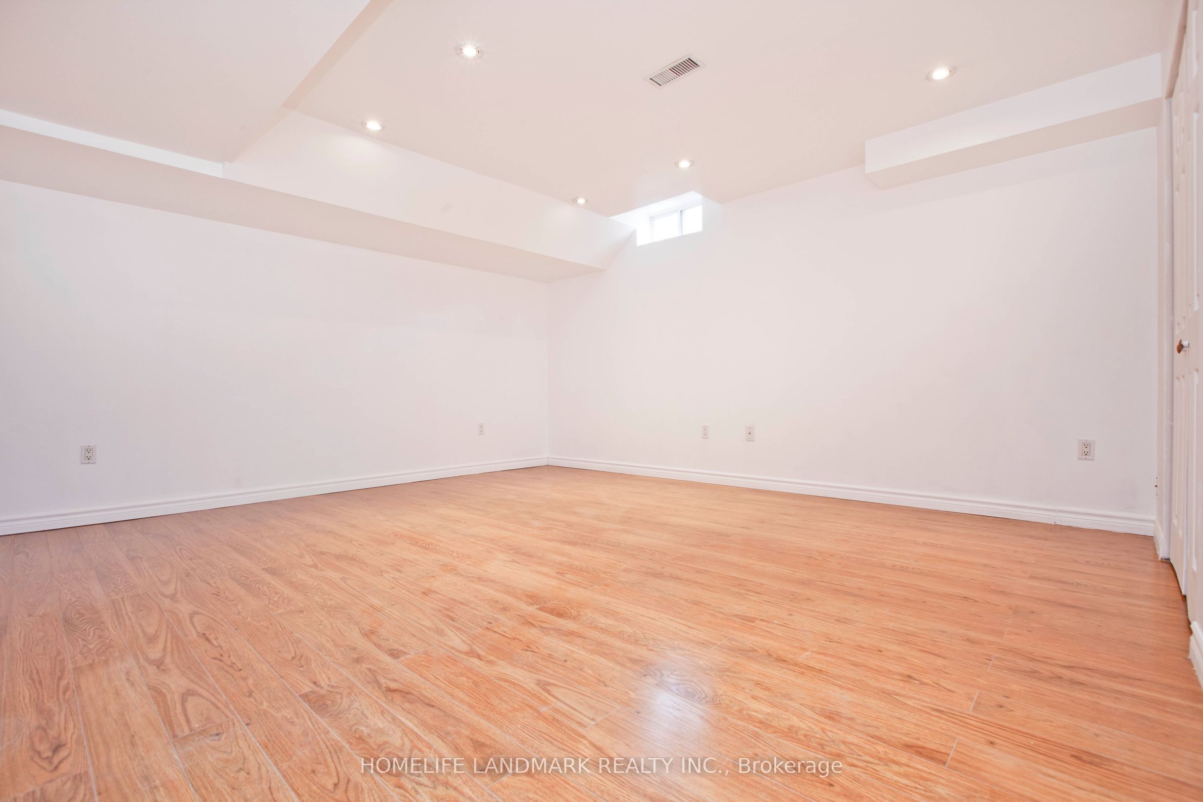 47 Waterton Crescent Property Photo 18