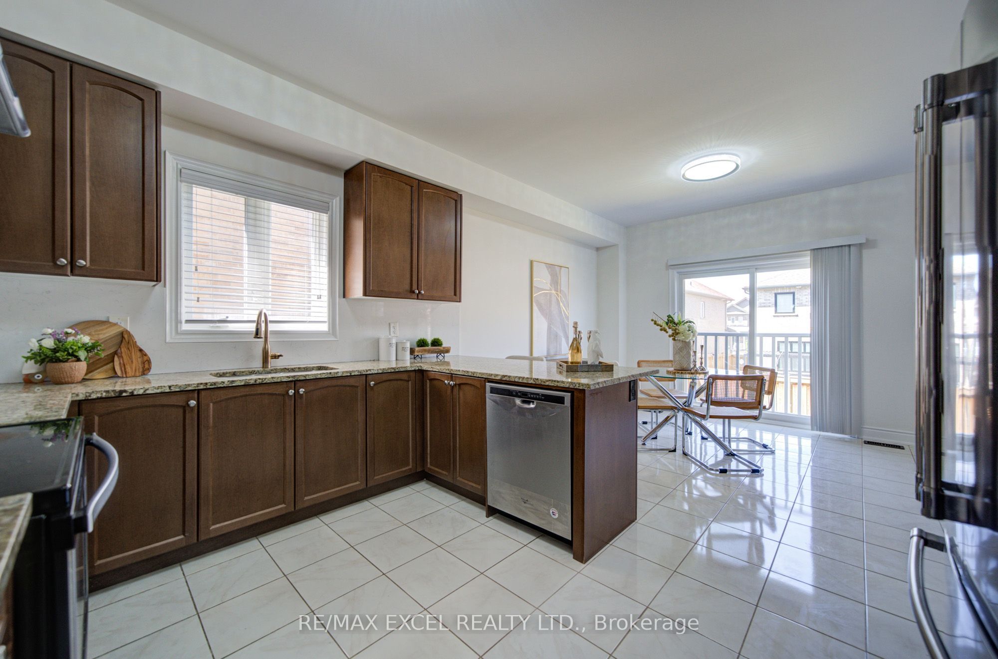 145 Milby Crescent Property Photo 21