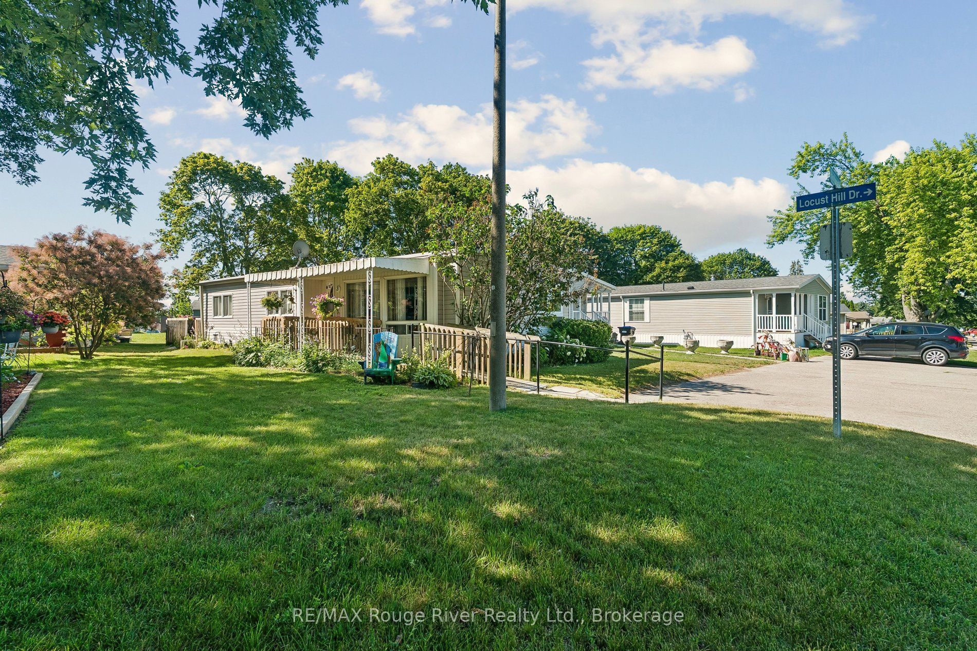35 Hawthorne Drive Property Photo 1