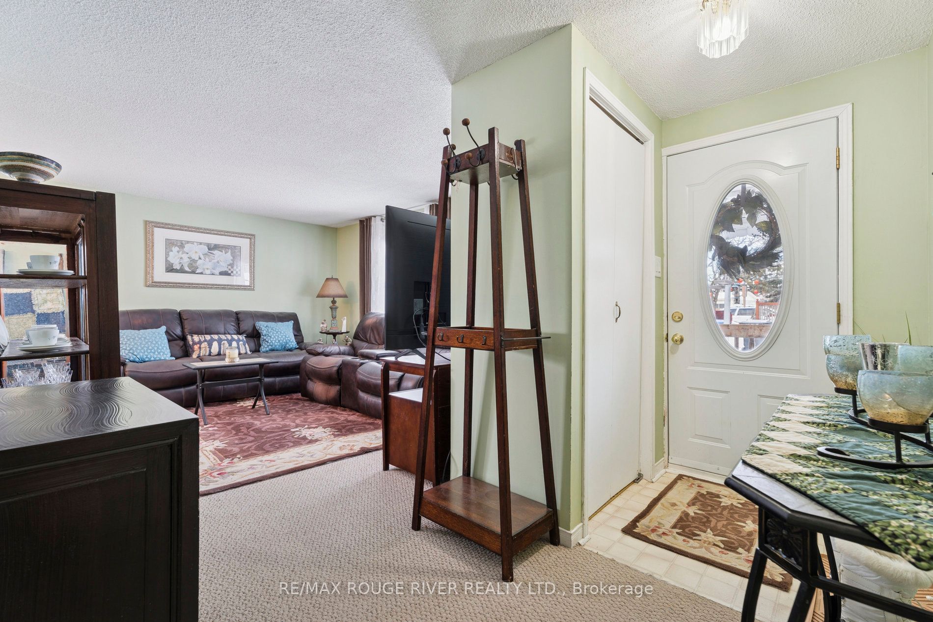 35 Hawthorne Drive Property Photo 5