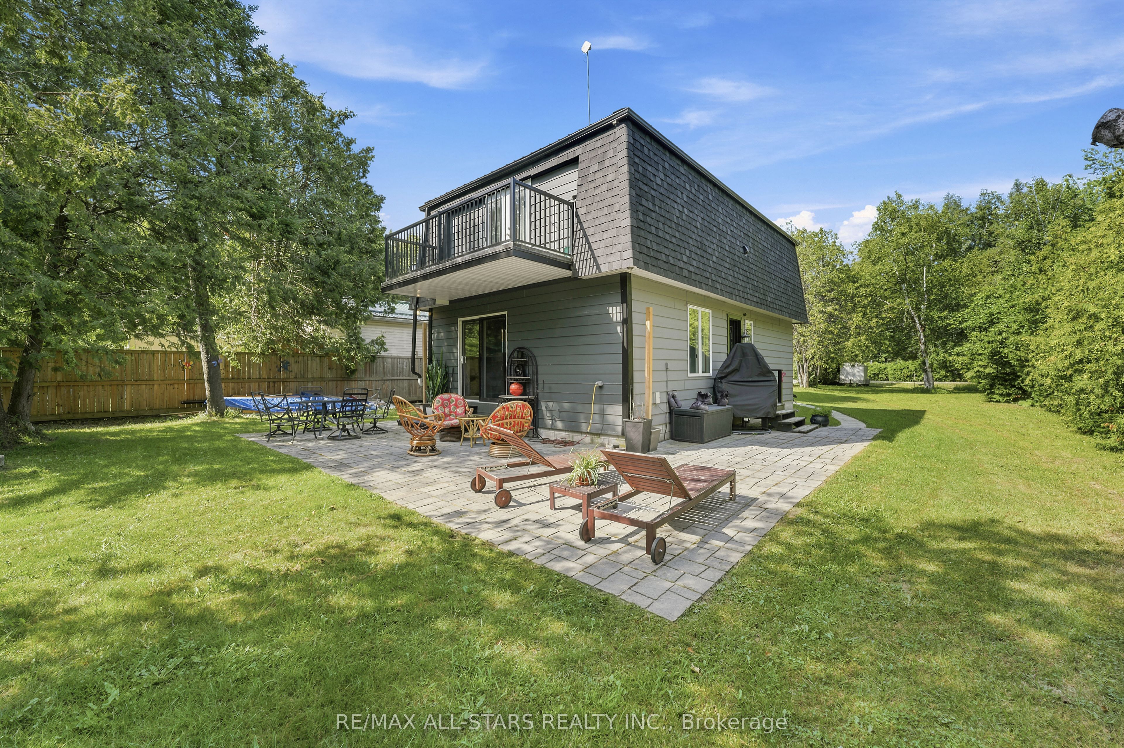 55 Linda Road Property Photo 1