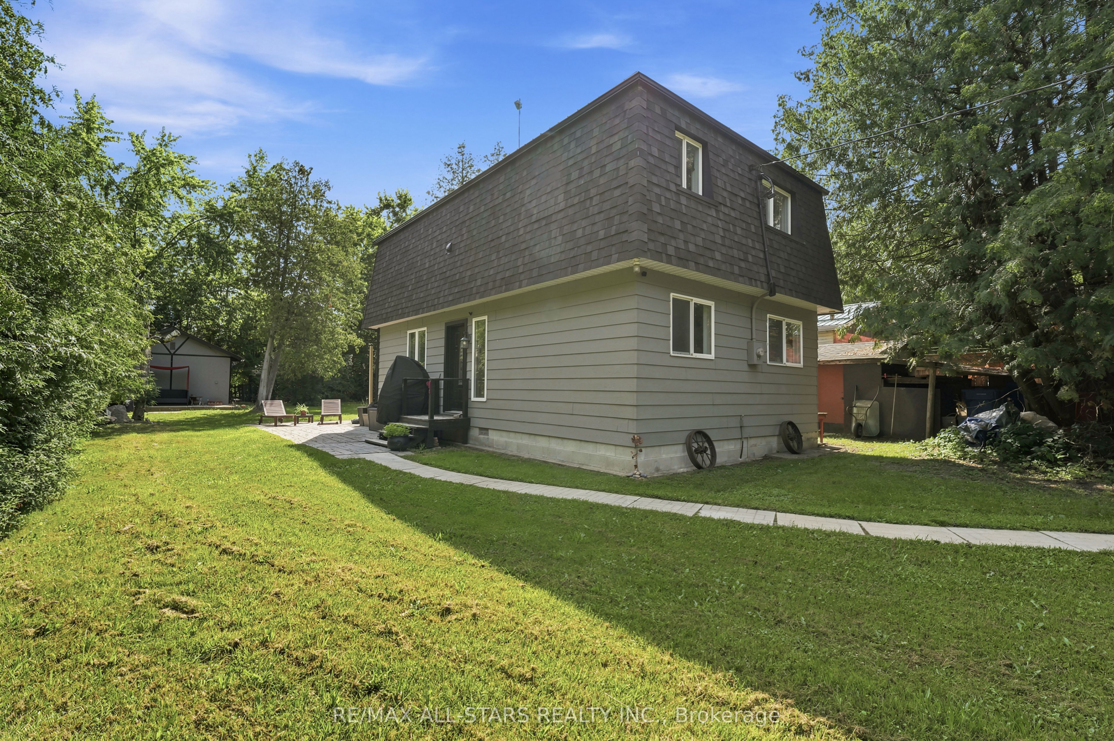 55 Linda Road Property Photo 5