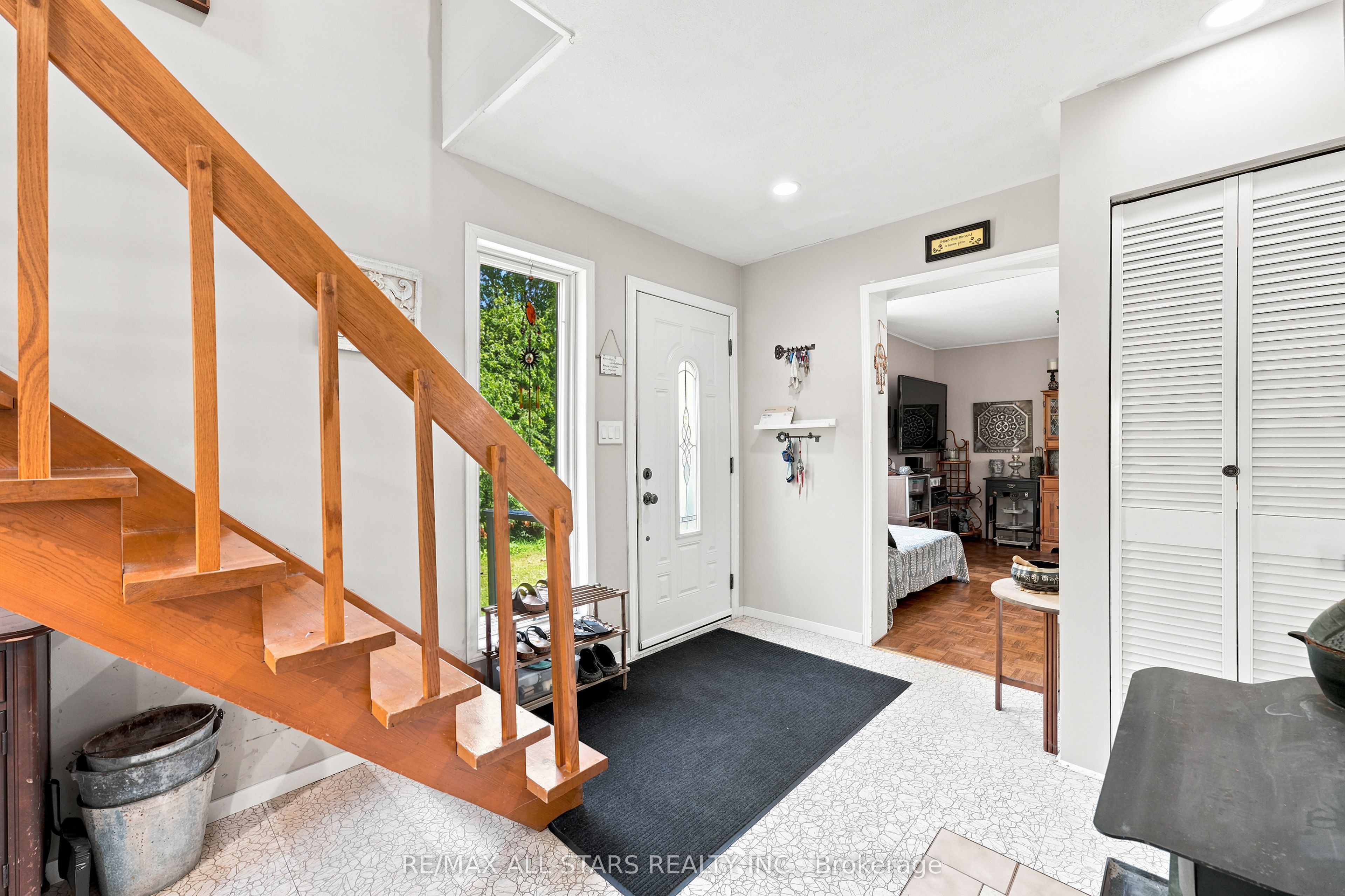 55 Linda Road Property Photo 8