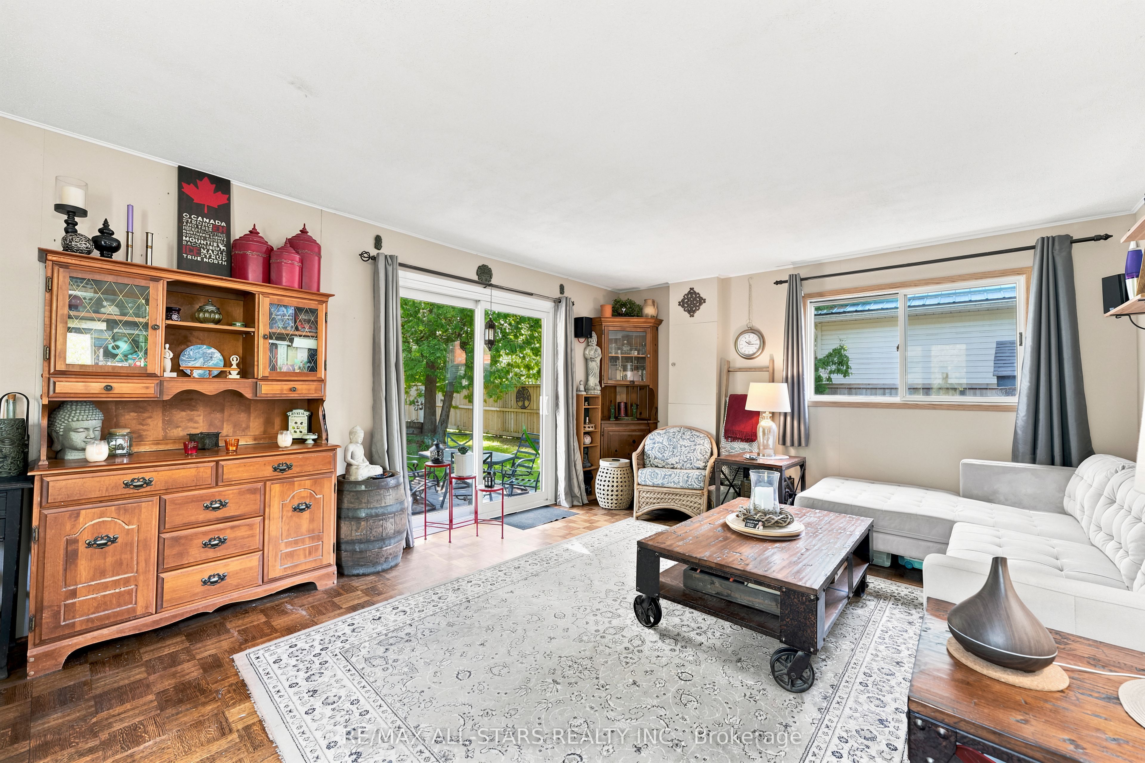 55 Linda Road Property Photo 10