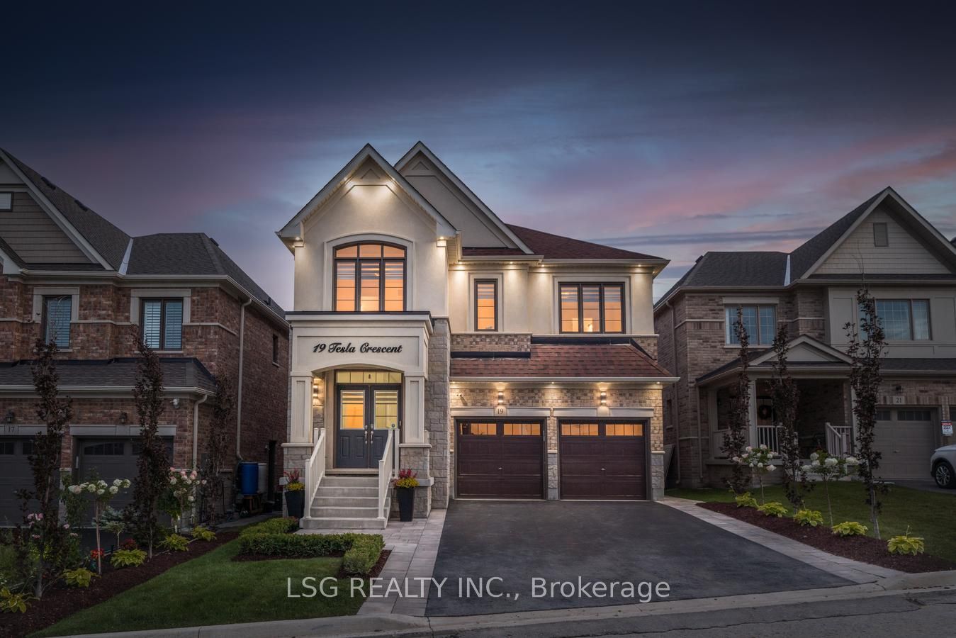 19 Tesla Crescent Property Photo 1