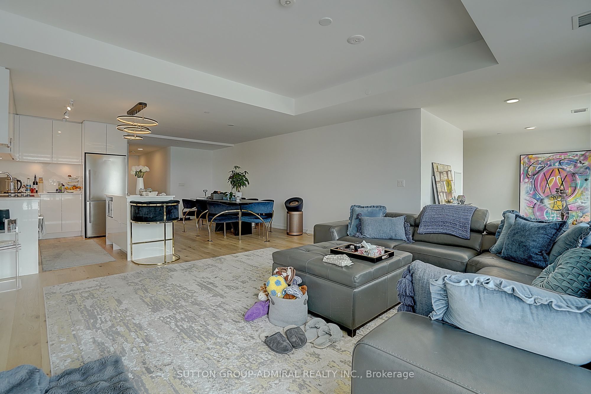 8 Beverley Glen Boulevard 712 Property Photo 12