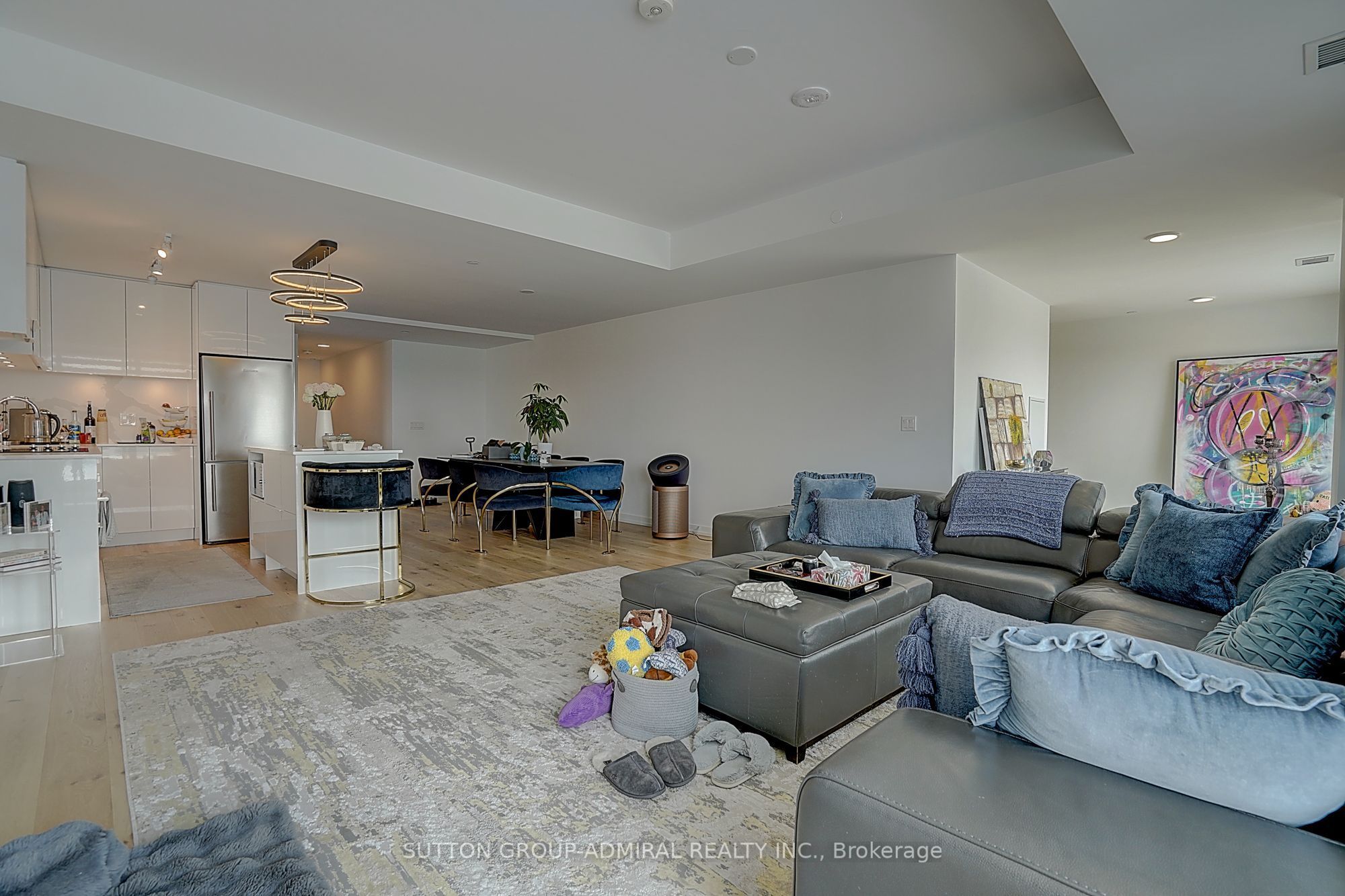8 Beverley Glen Boulevard 712 Property Photo 13