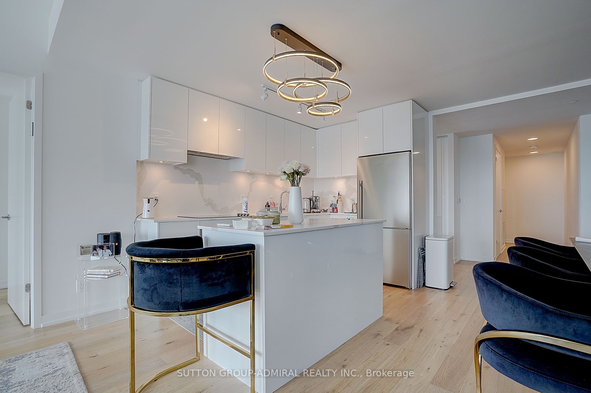 8 Beverley Glen Boulevard 712 Property Photo 16