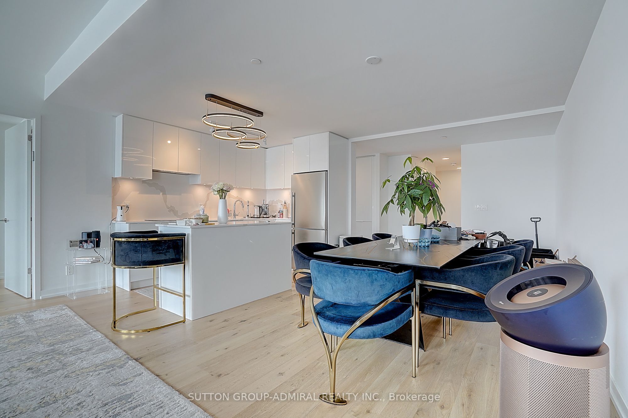 8 Beverley Glen Boulevard 712 Property Photo 18