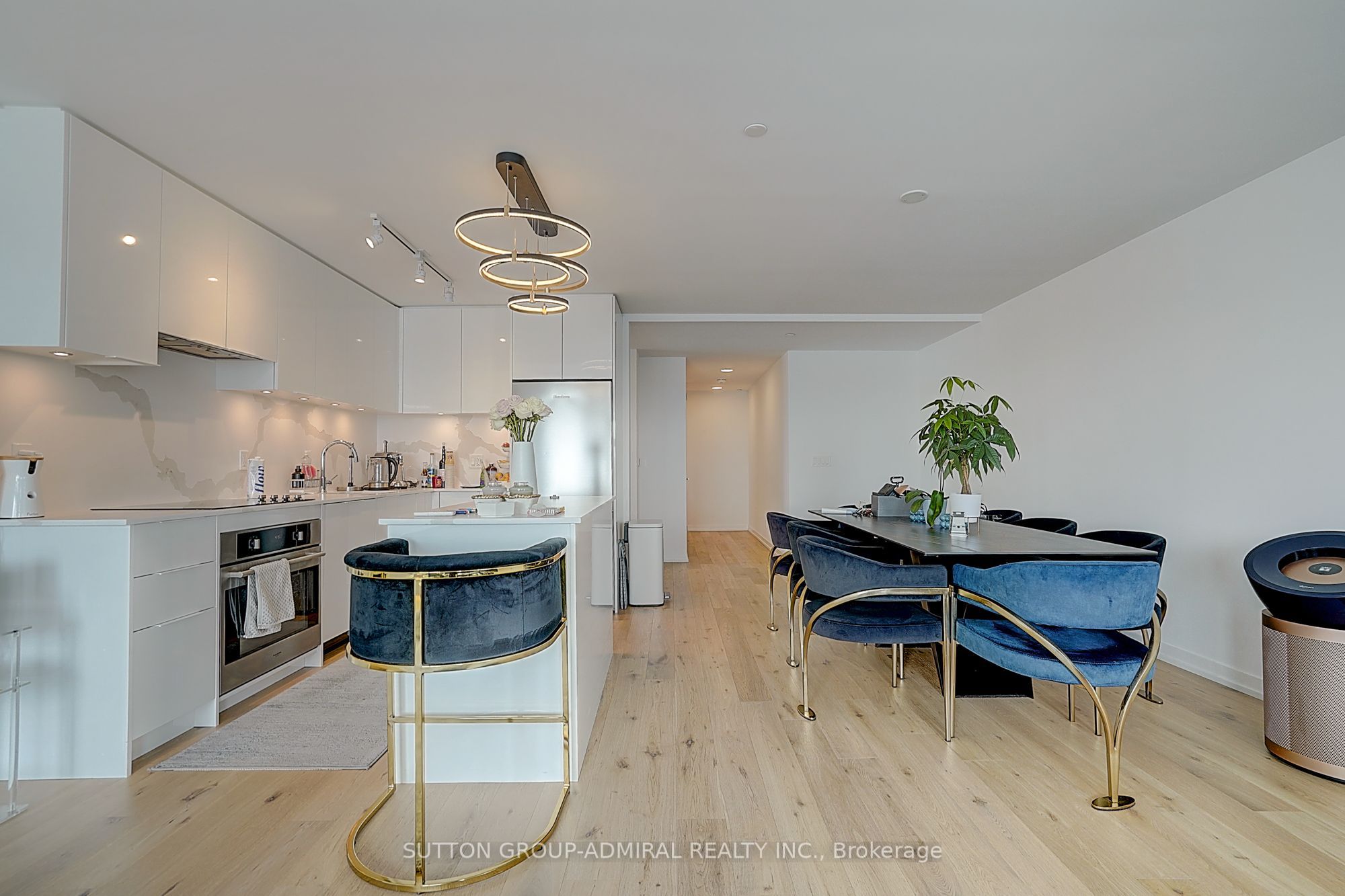 8 Beverley Glen Boulevard 712 Property Photo 22