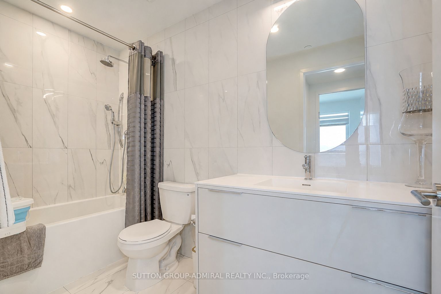 8 Beverley Glen Boulevard 712 Property Photo 35