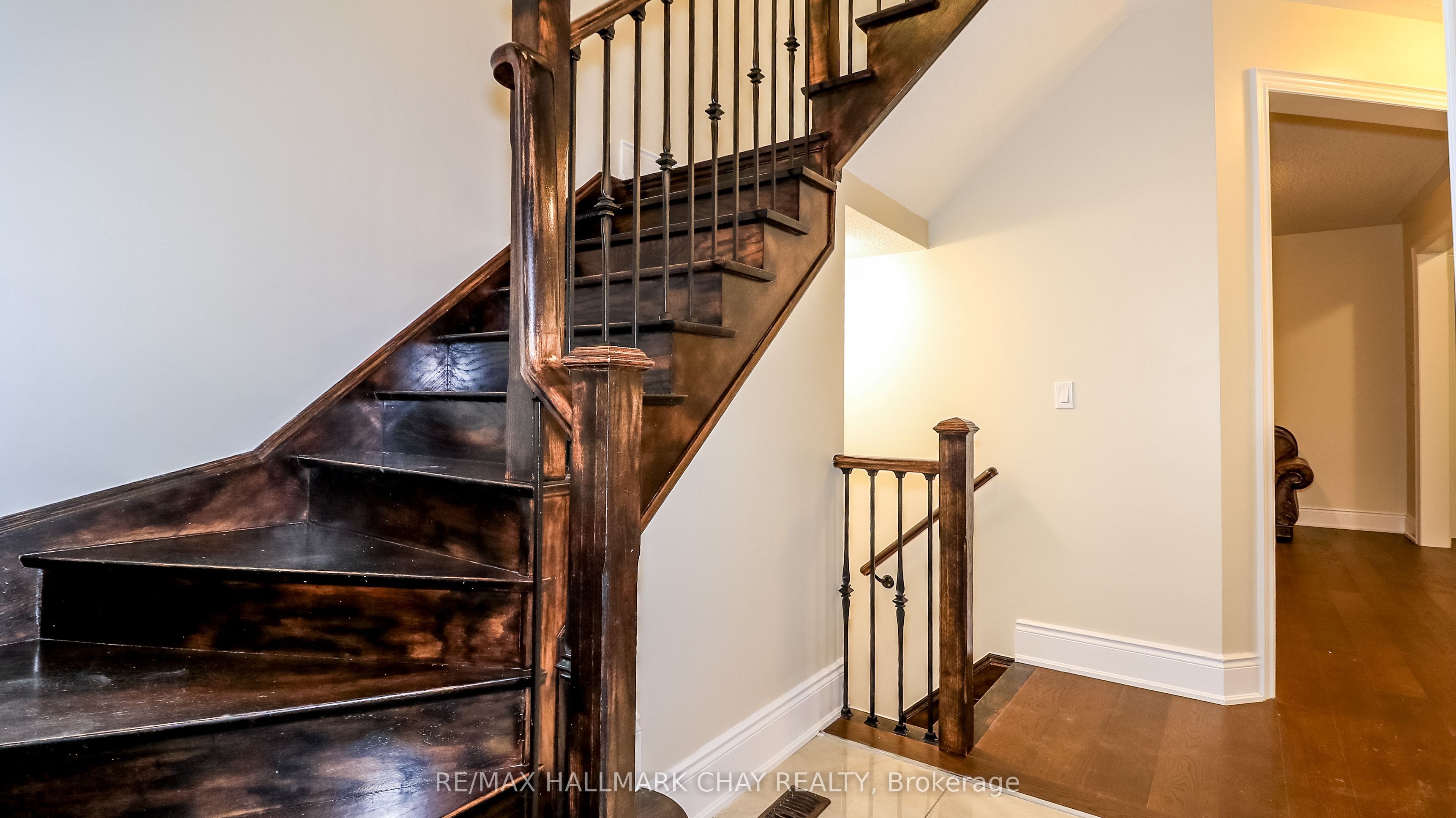 142 Gold Park Gate Property Photo 6