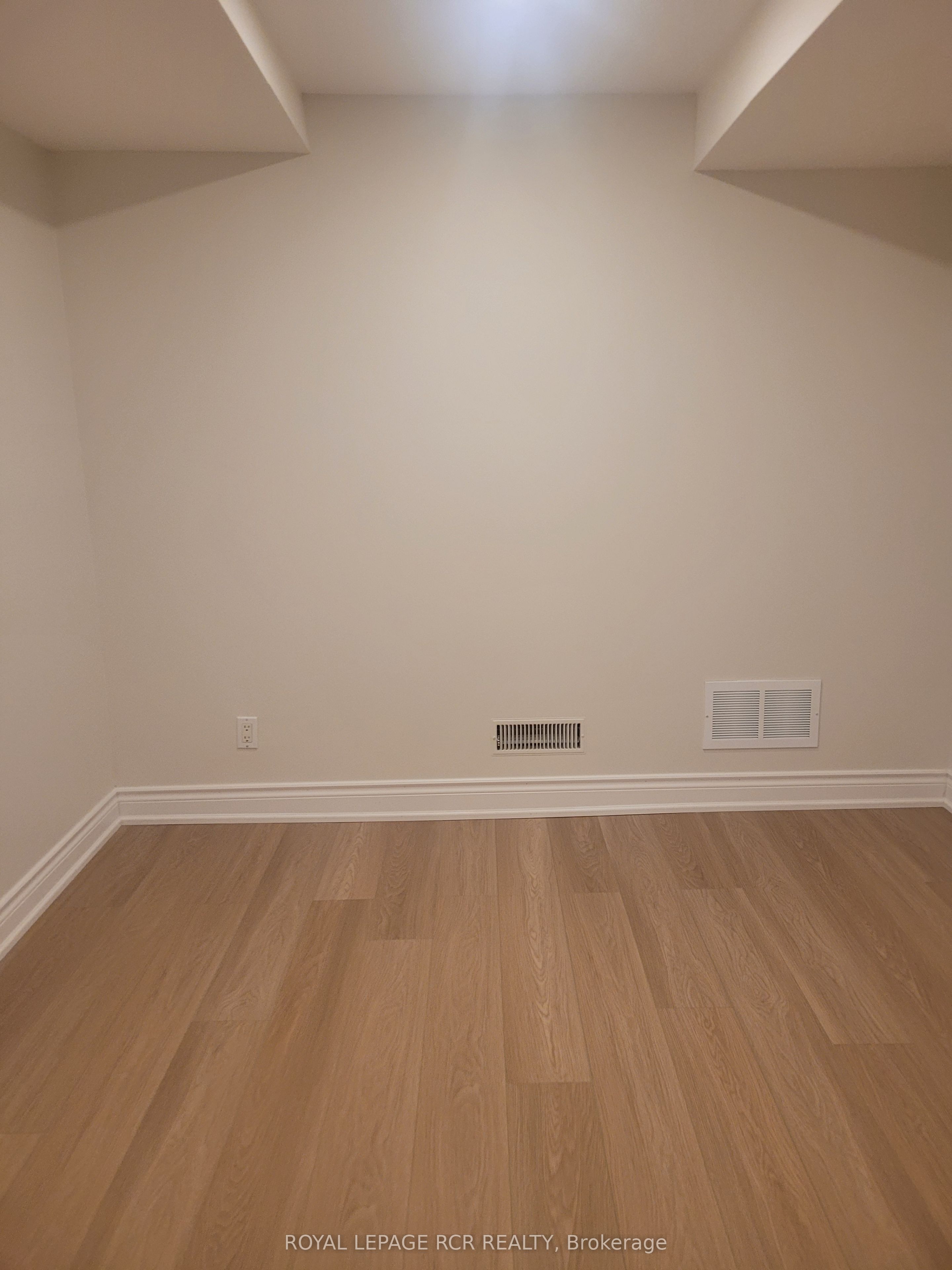 130 Widdifield Avenue Property Photo 13