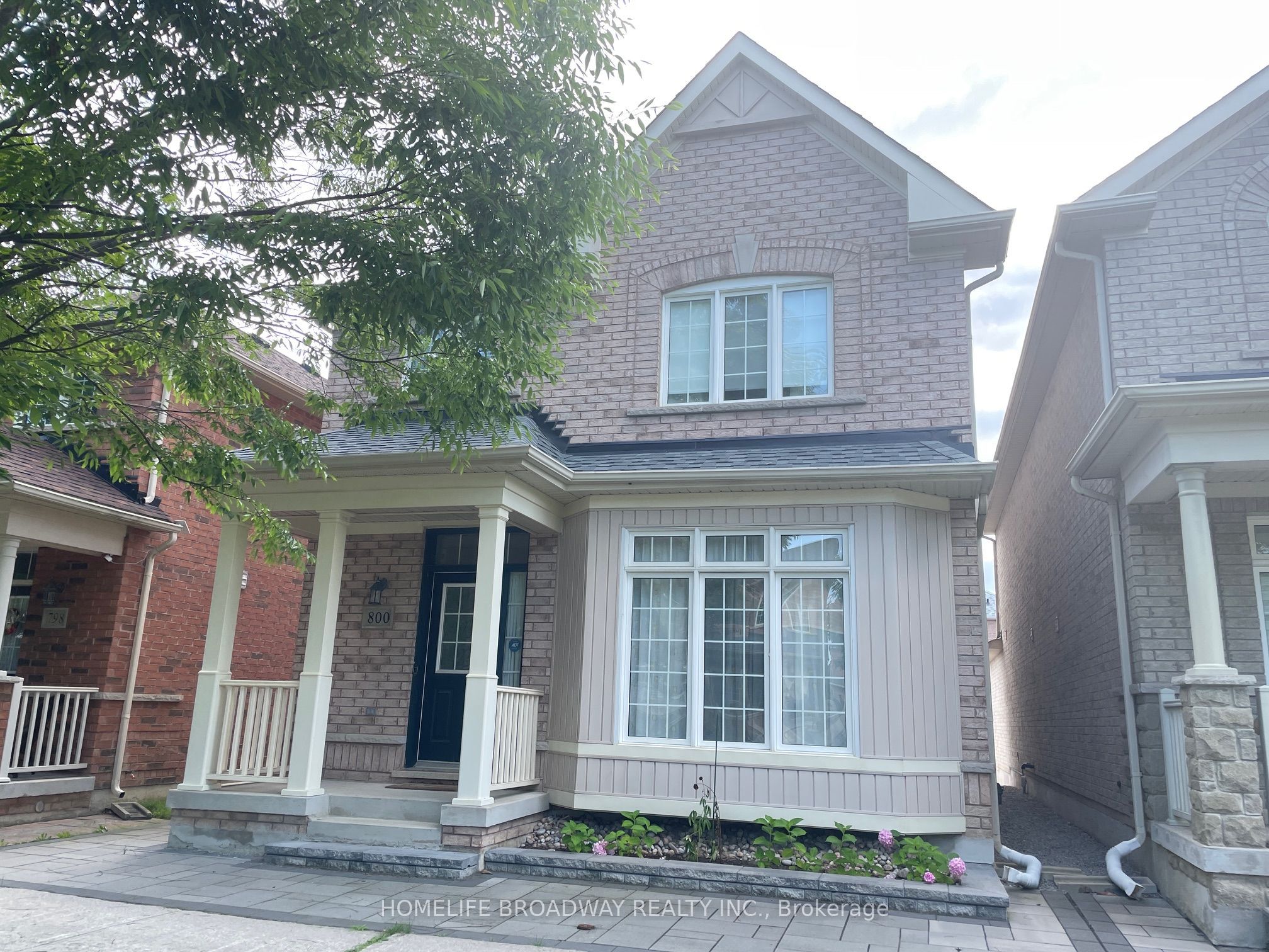 800 Cornell Rouge Boulevard Property Photo 1