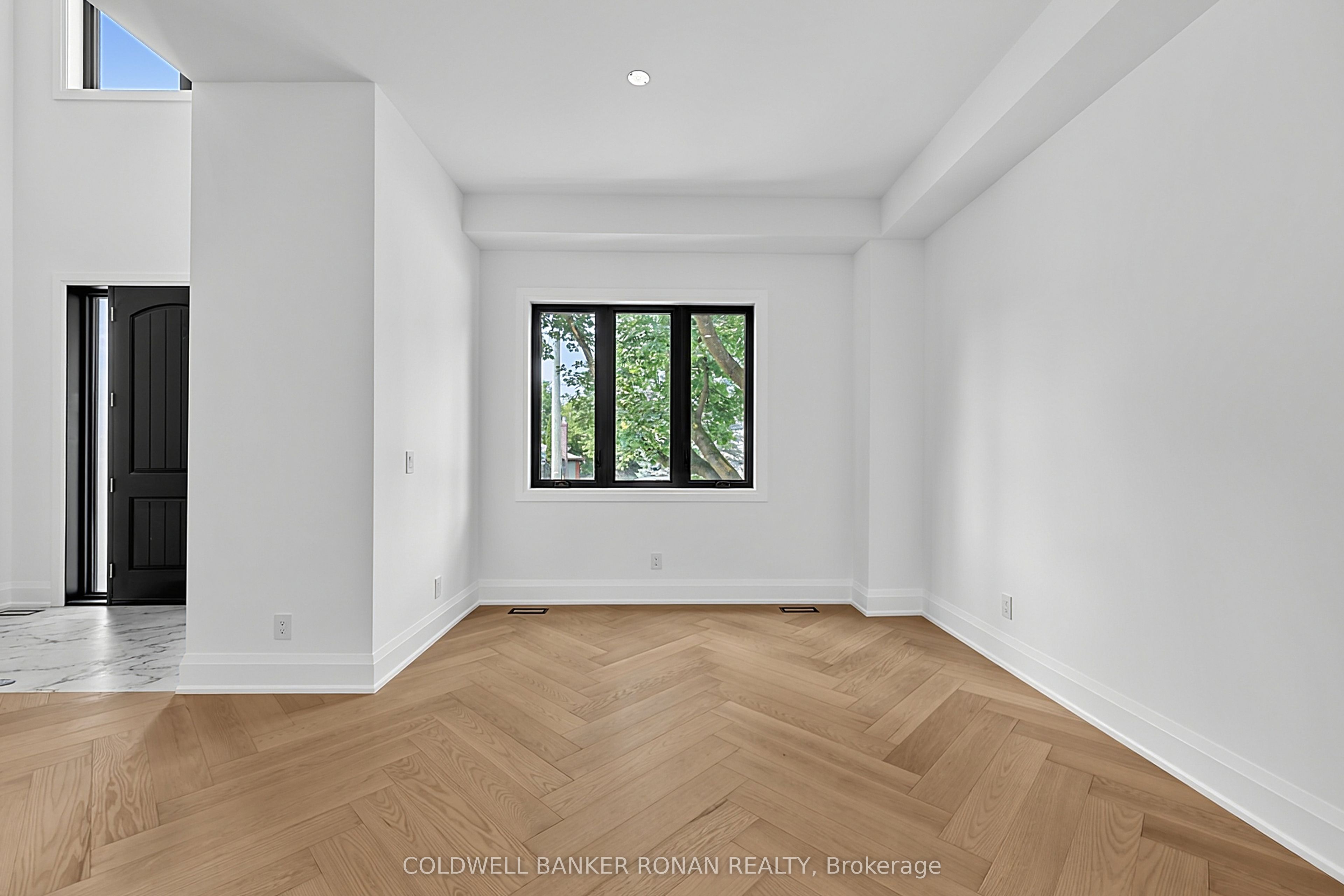 59 Walkem Drive Property Photo 6