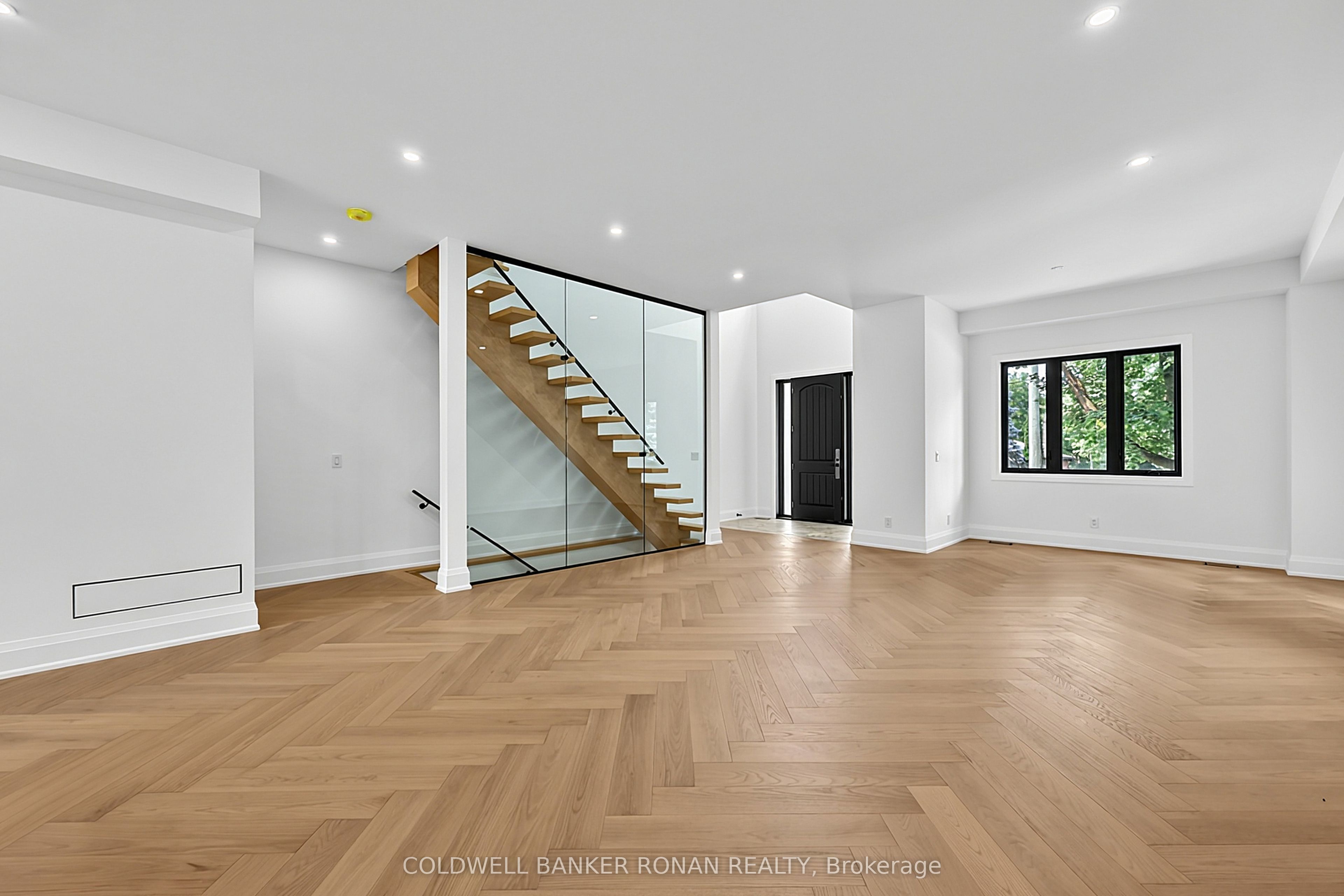 59 Walkem Drive Property Photo 8