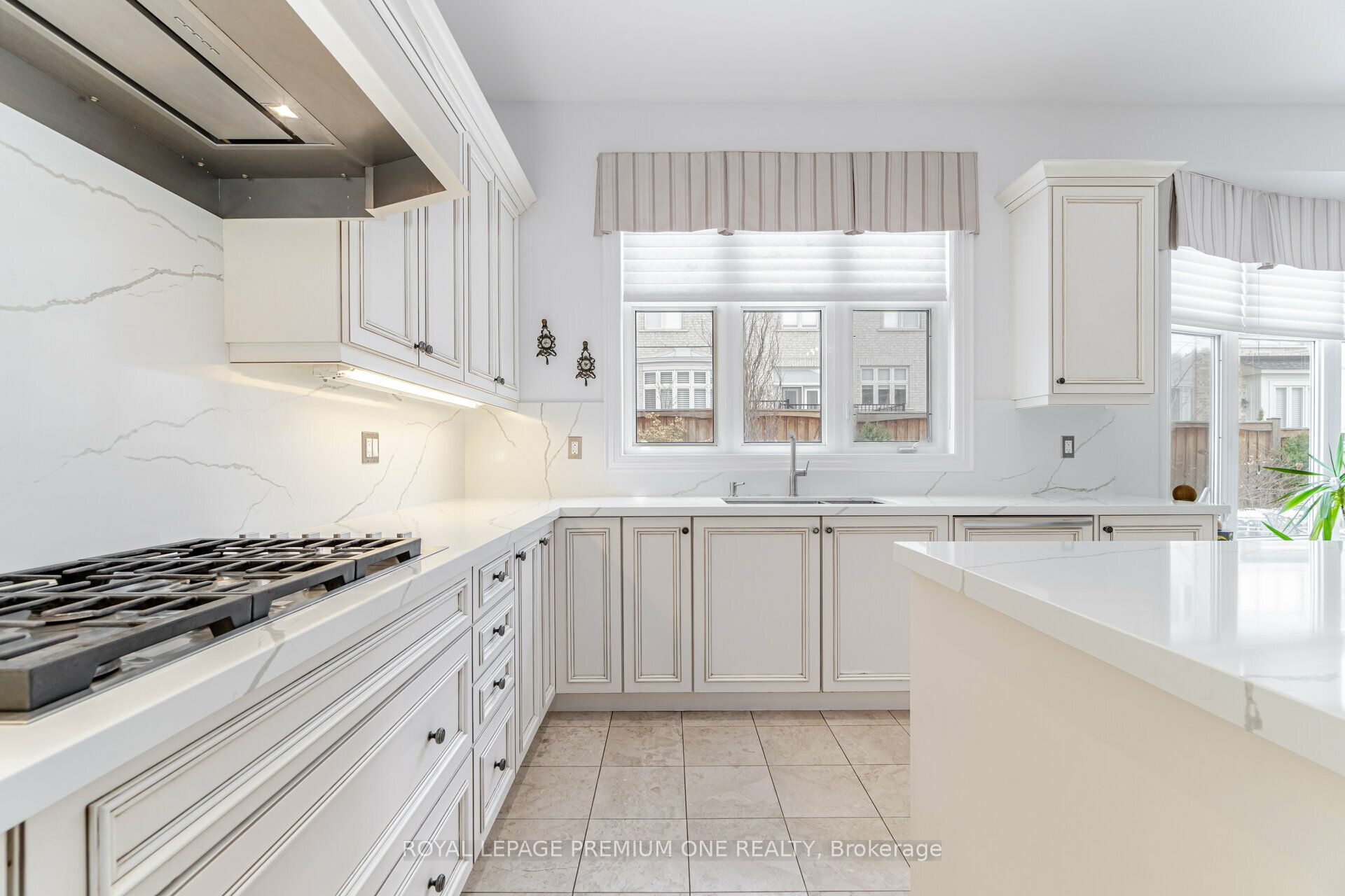 107 Headwind Boulevard Property Photo 20