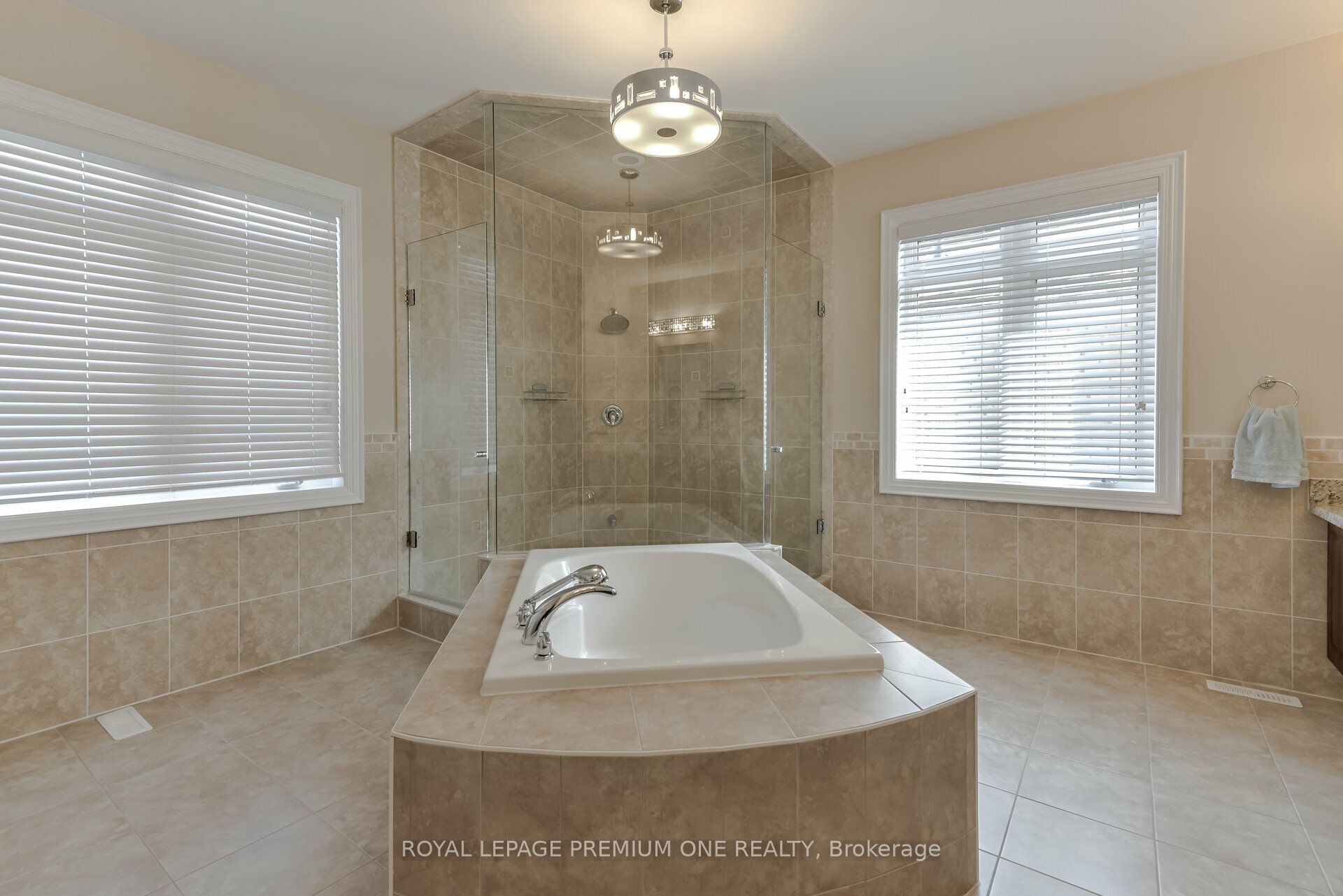 107 Headwind Boulevard Property Photo 31
