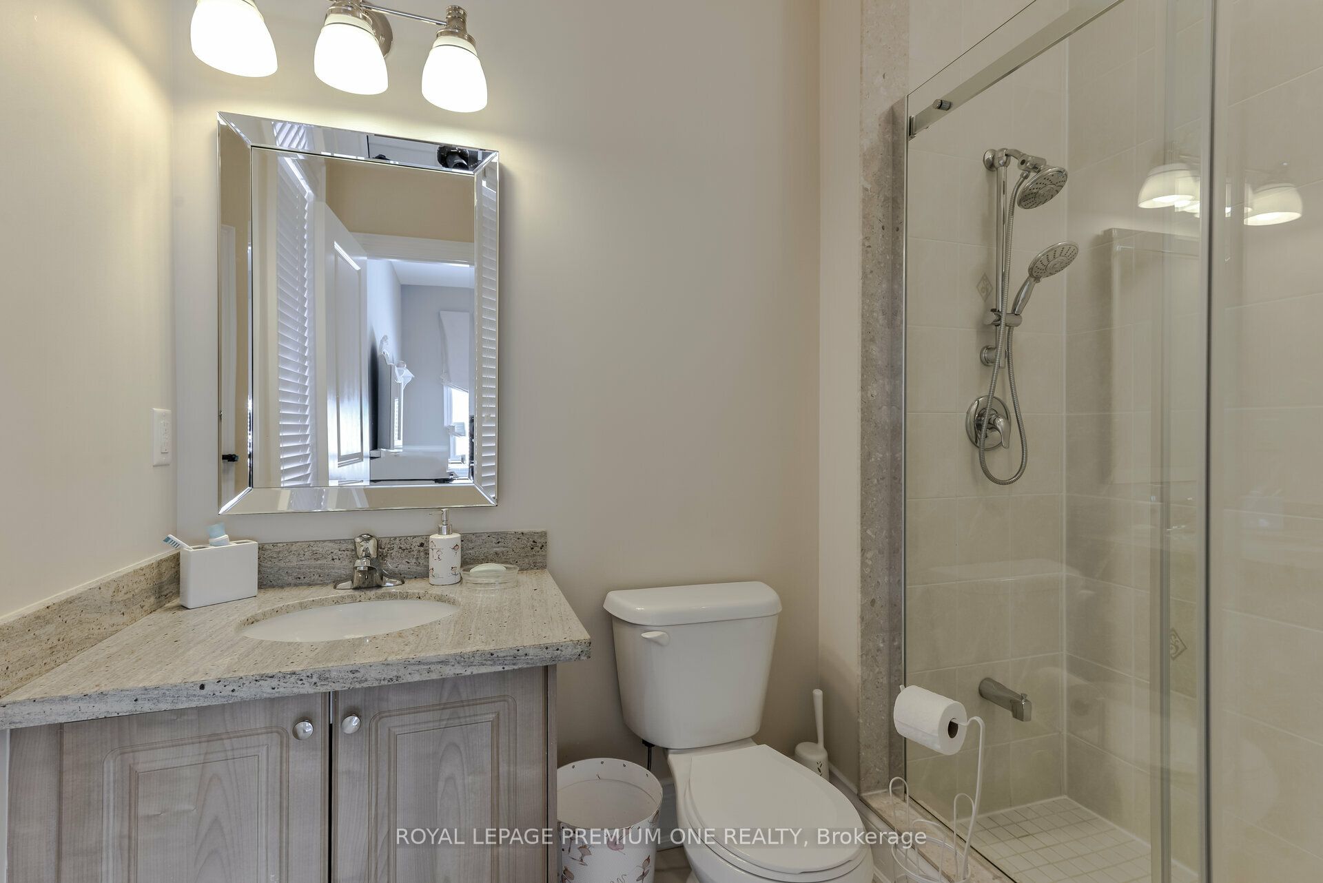107 Headwind Boulevard Property Photo 37