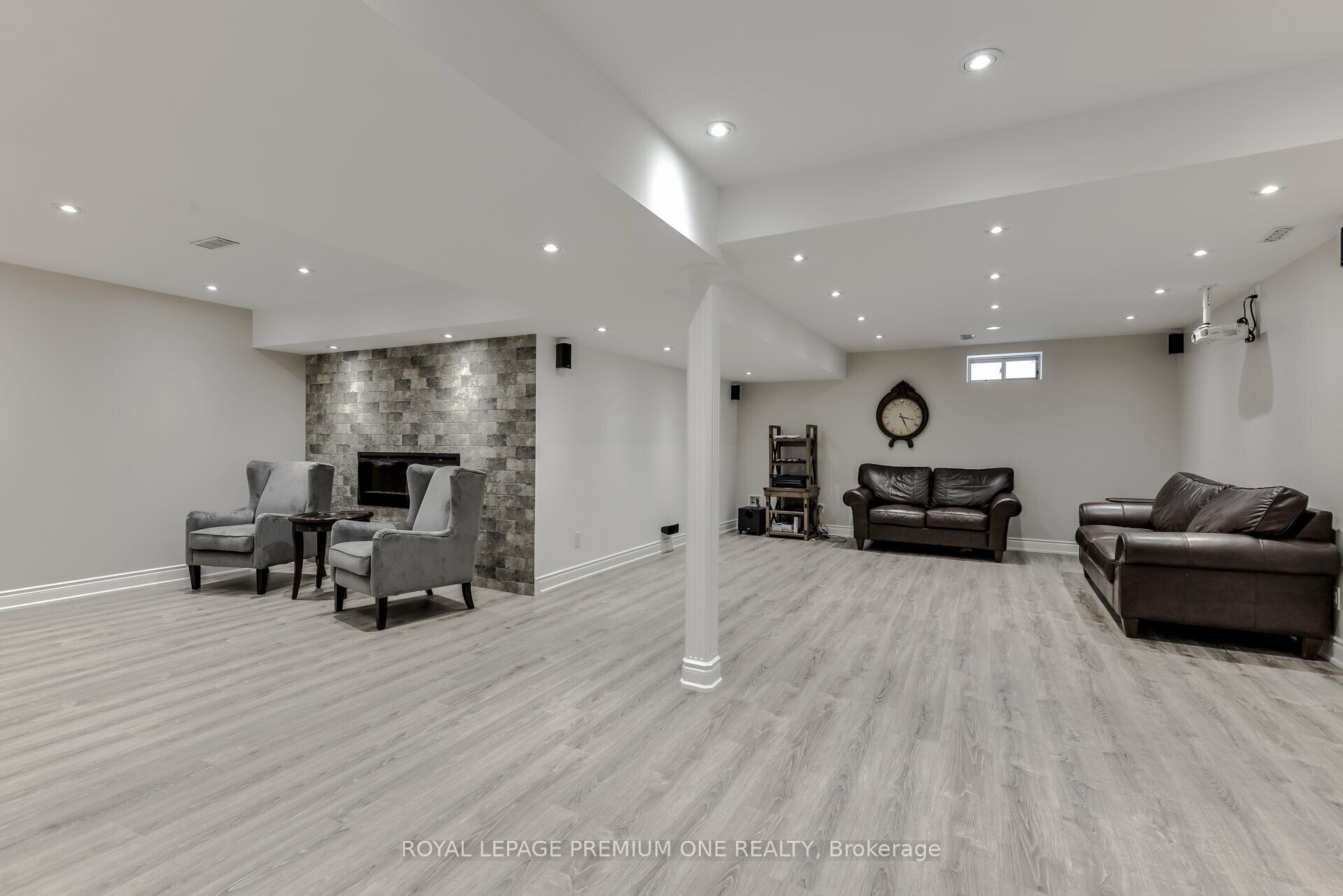 107 Headwind Boulevard Property Photo 42