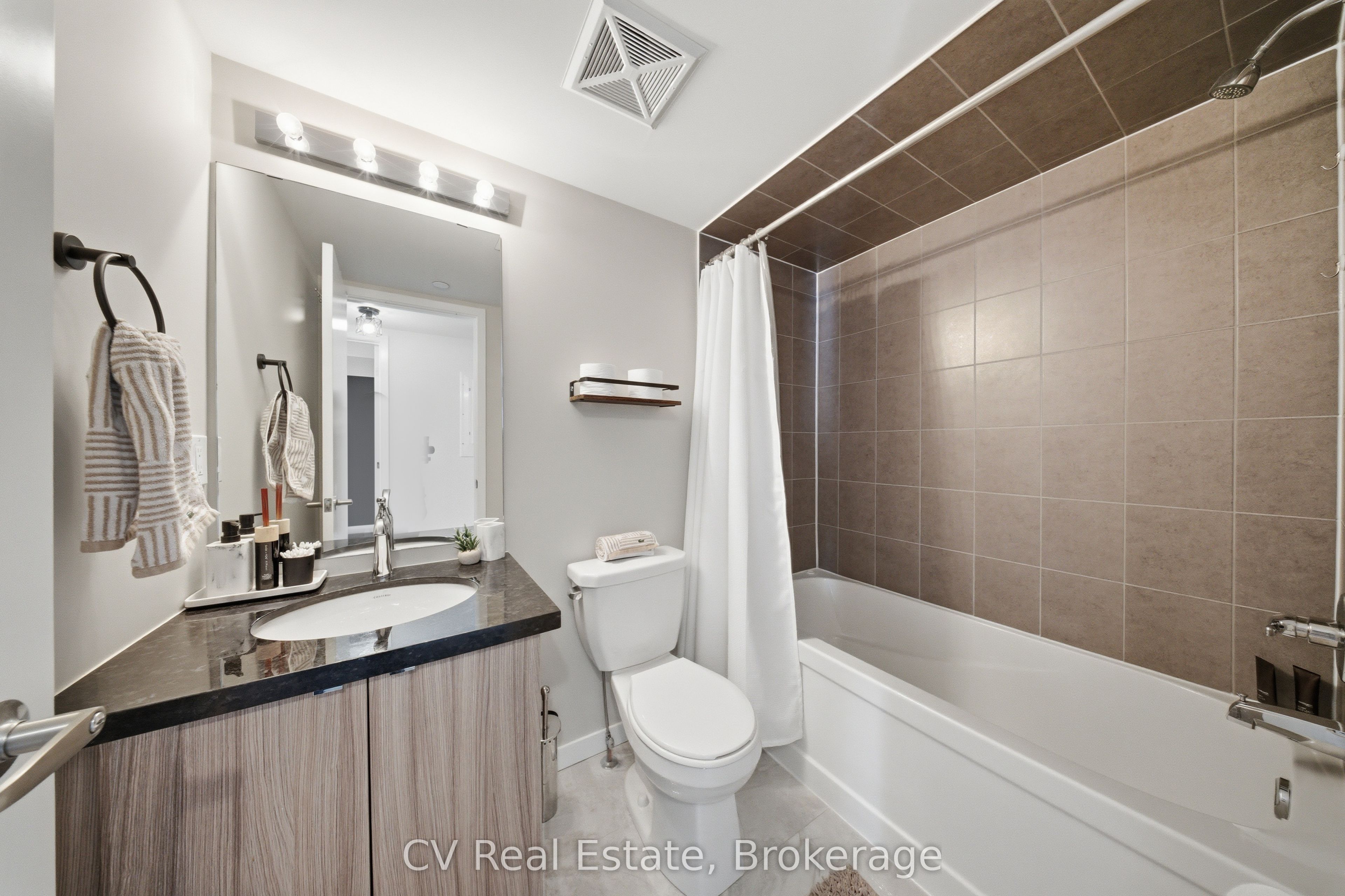 500 Alex Gardner Circle 104 Property Photo 25