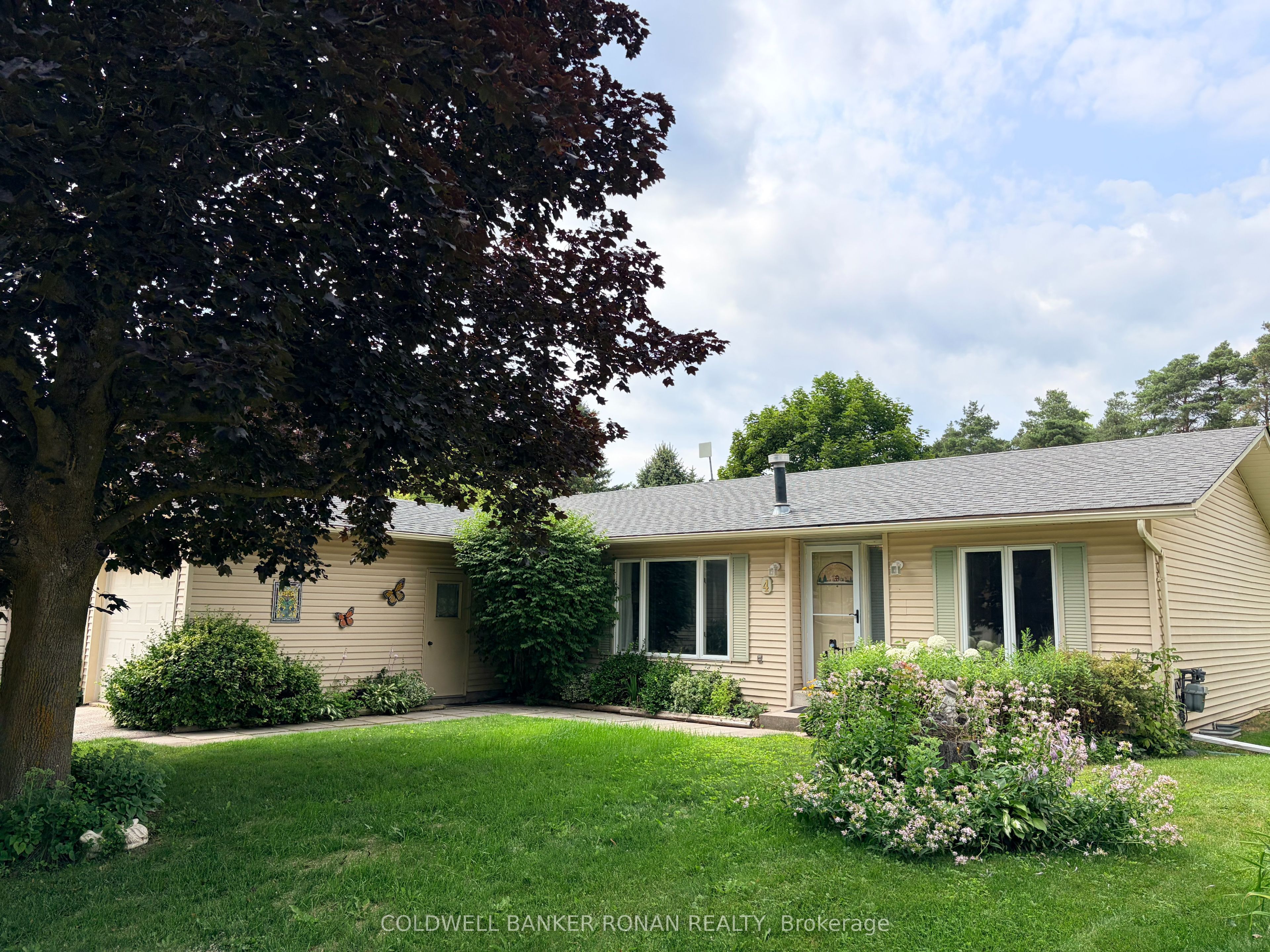 4 Tecumseth Pines Drive Property Photo 1
