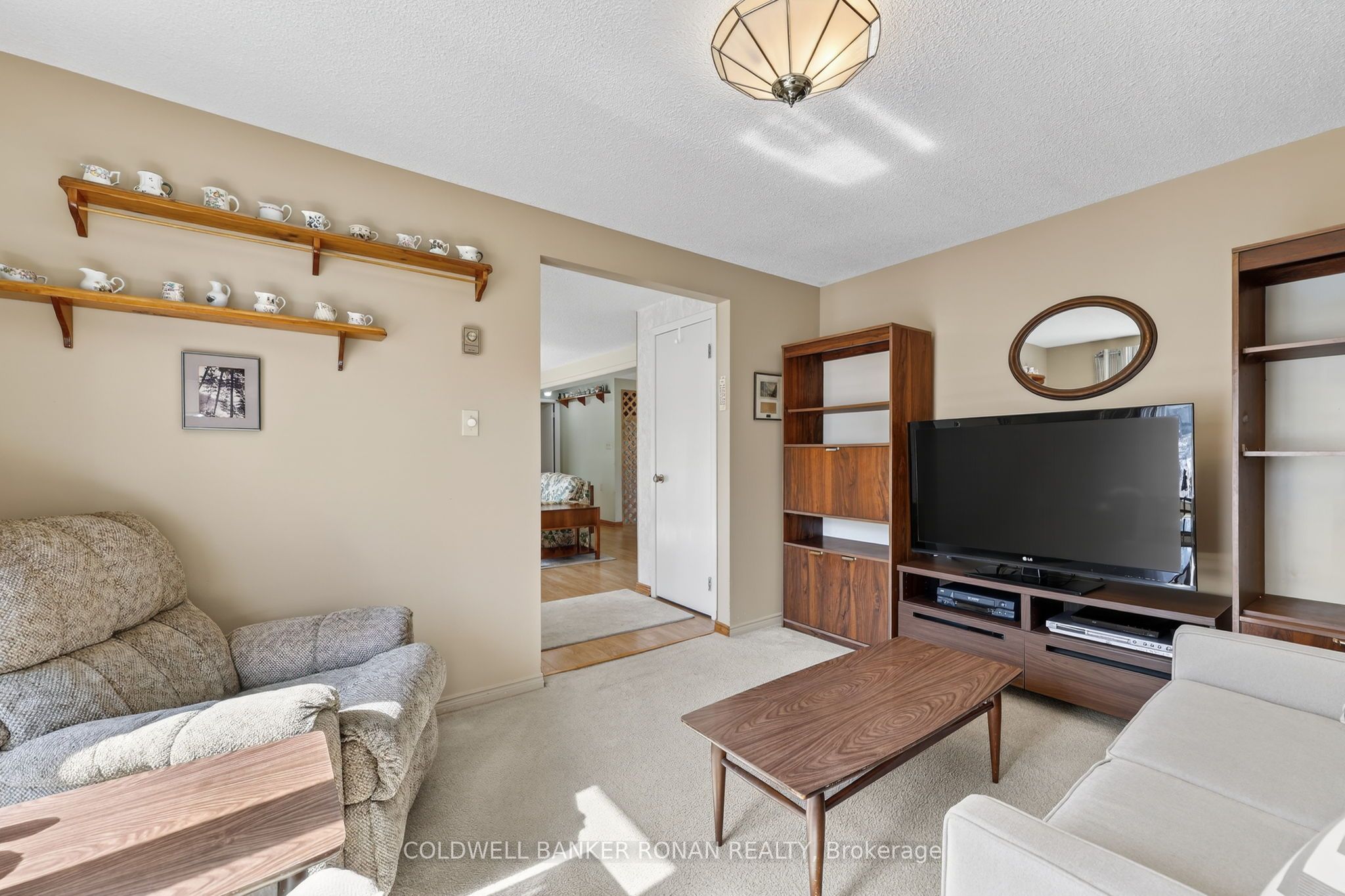 4 Tecumseth Pines Drive Property Photo 4