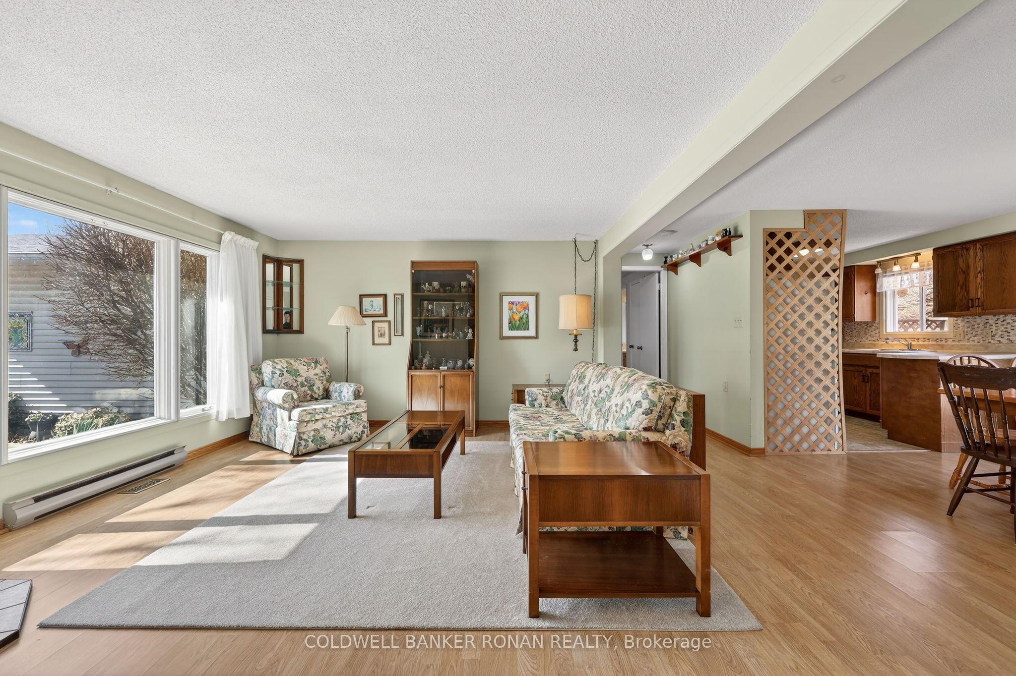 4 Tecumseth Pines Drive Property Photo 5