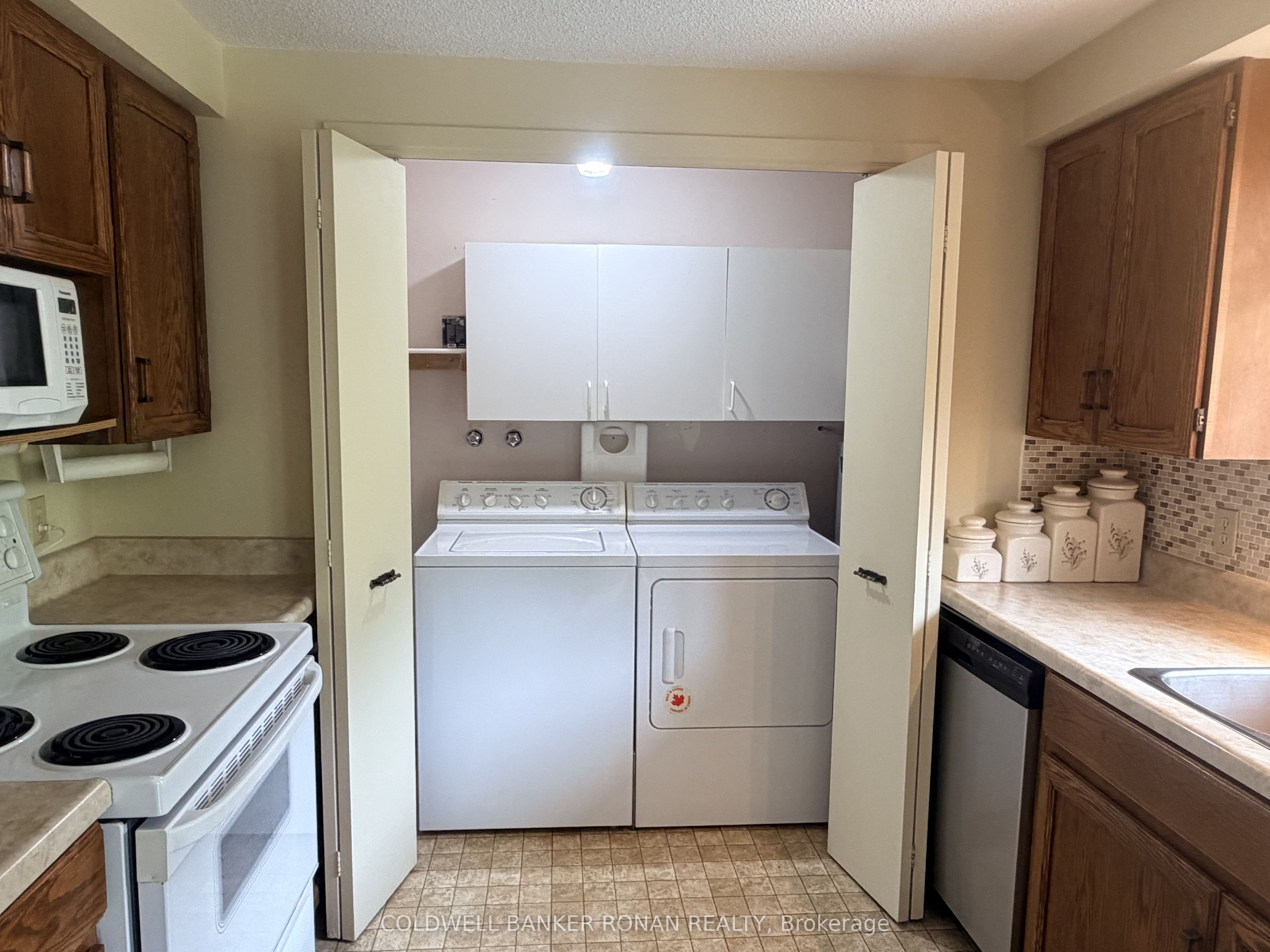 4 Tecumseth Pines Drive Property Photo 21