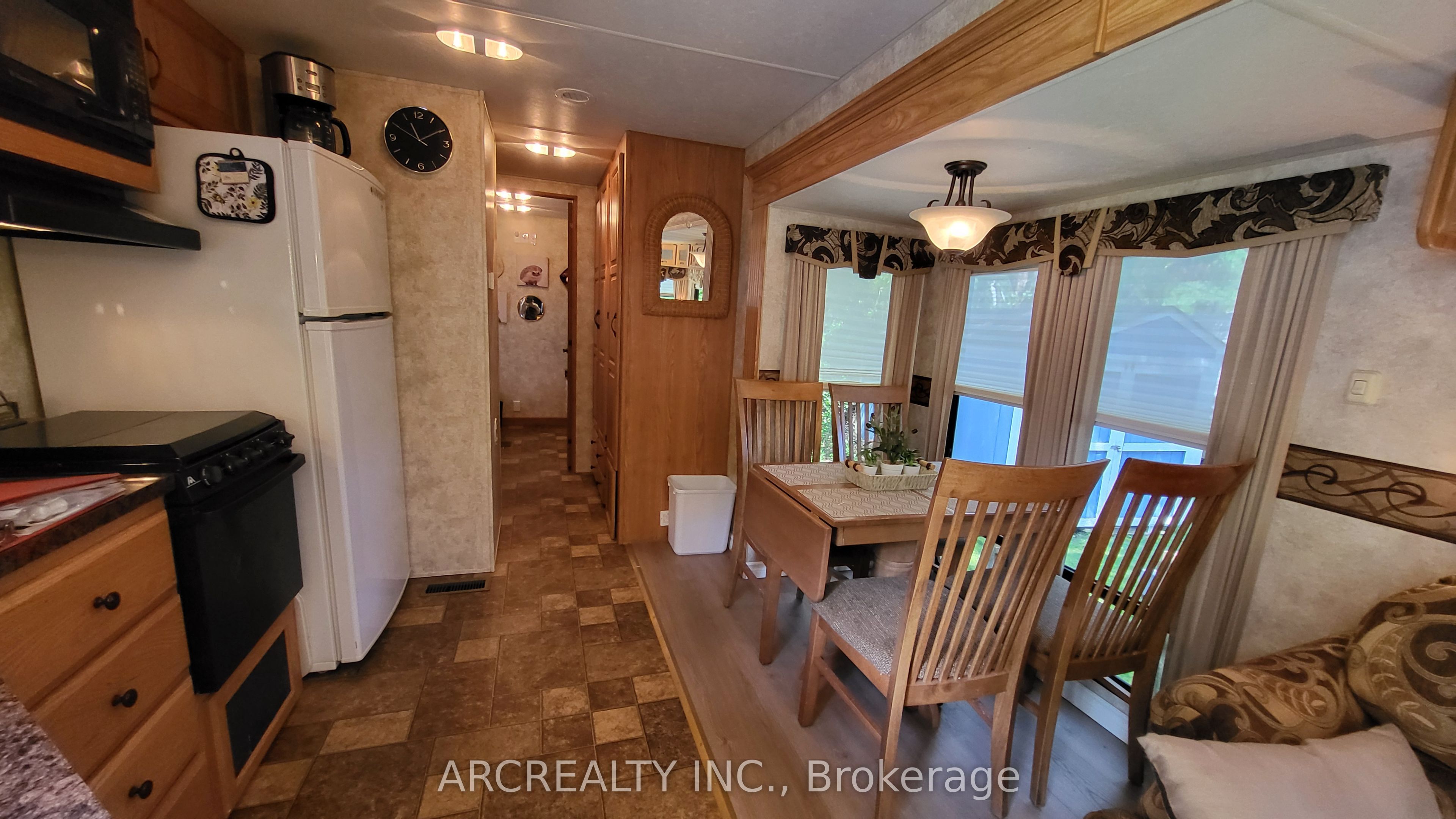 149 Horseshoe Circle Property Photo 8