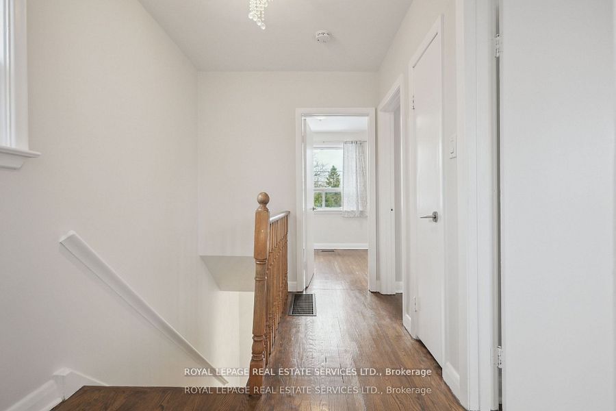 256 Zelda Crescent Property Photo 11