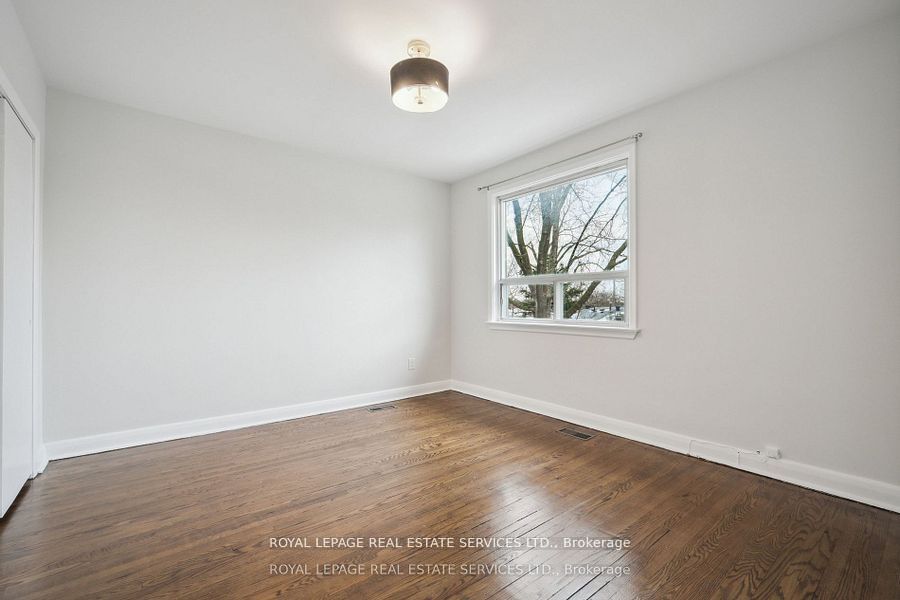 256 Zelda Crescent Property Photo 13