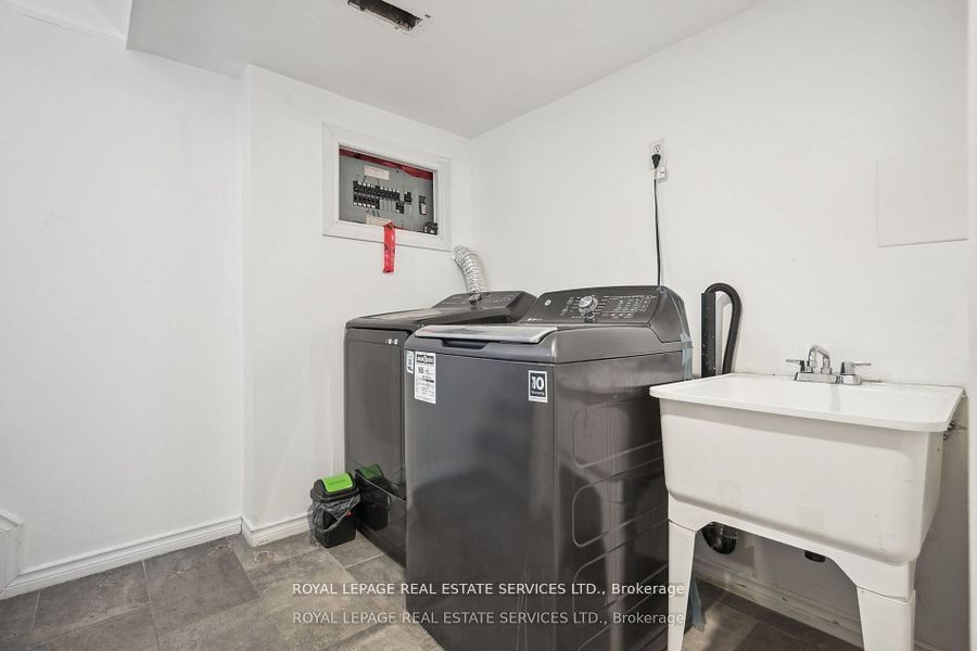 256 Zelda Crescent Property Photo 19