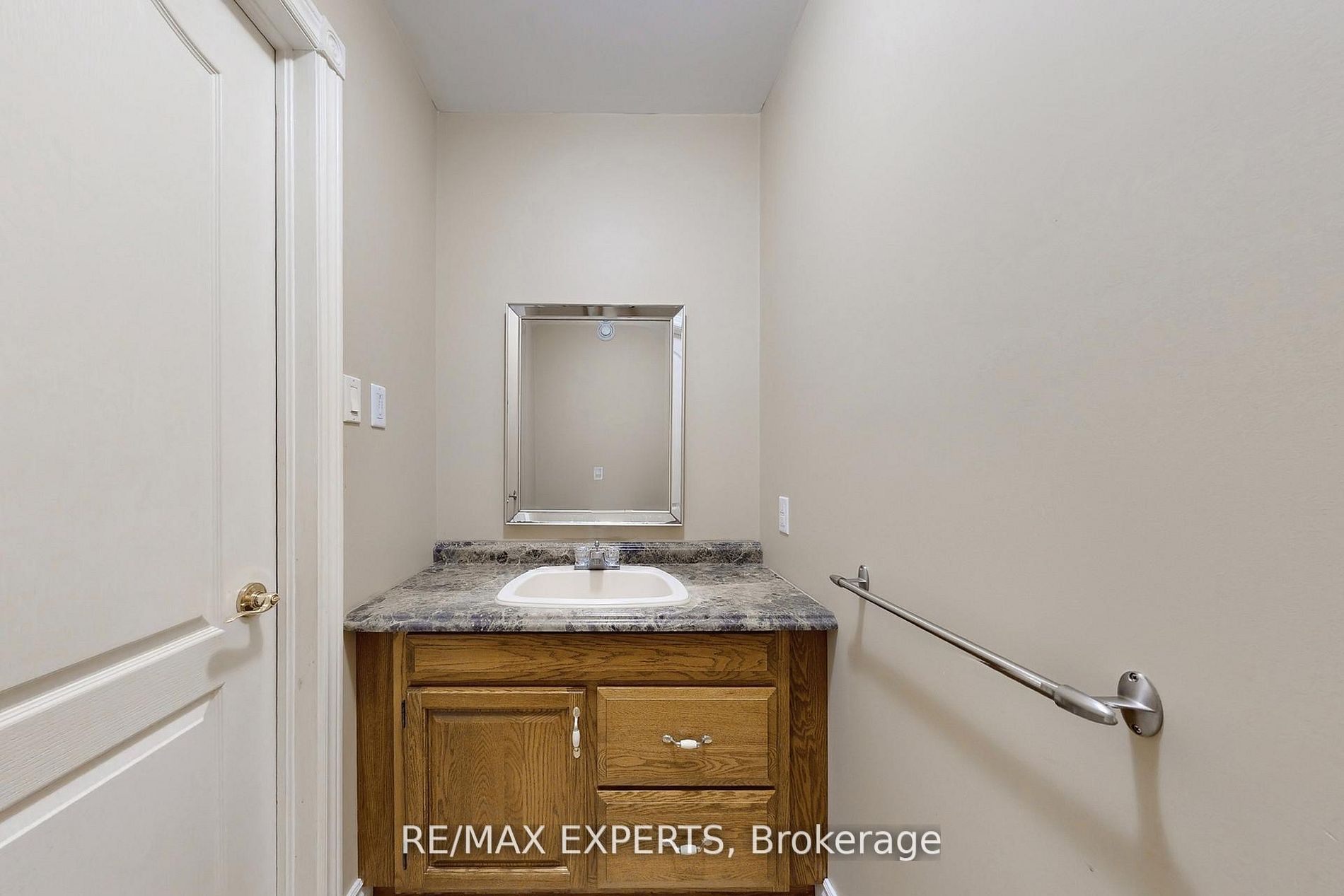 3180 Fleming Boulevard Property Photo 24