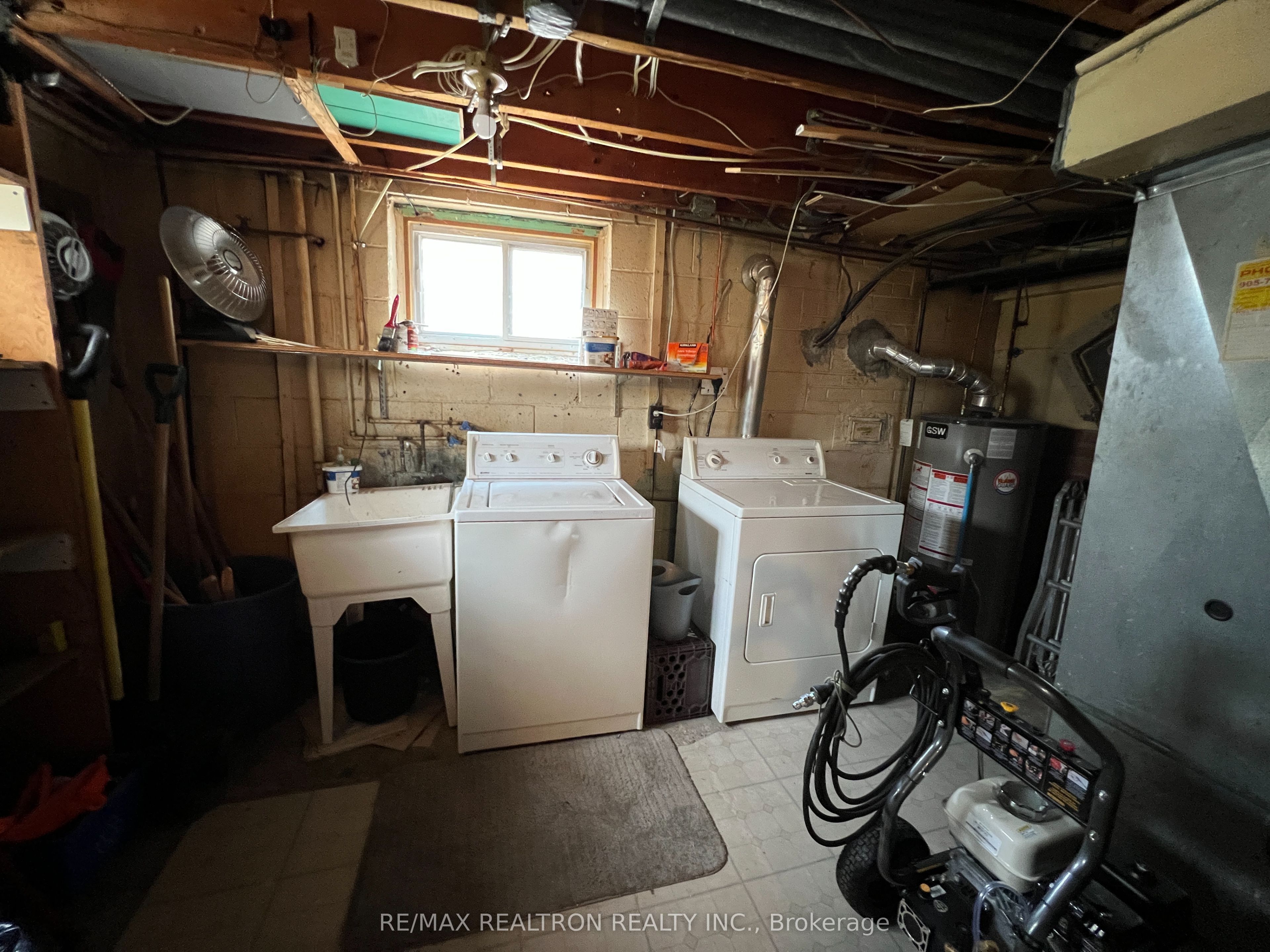 428 Paliser Crescent N Property Photo 13