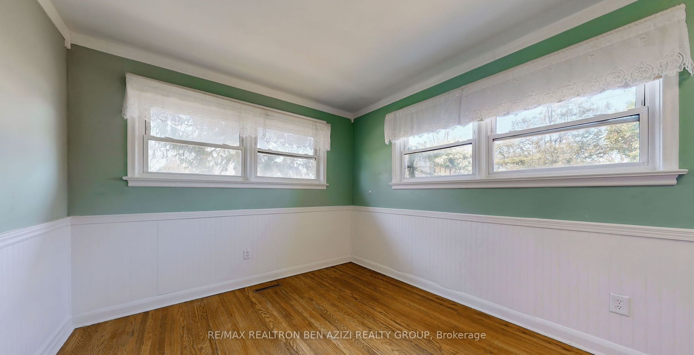 49 Don Mor Drive Main Property Photo 11