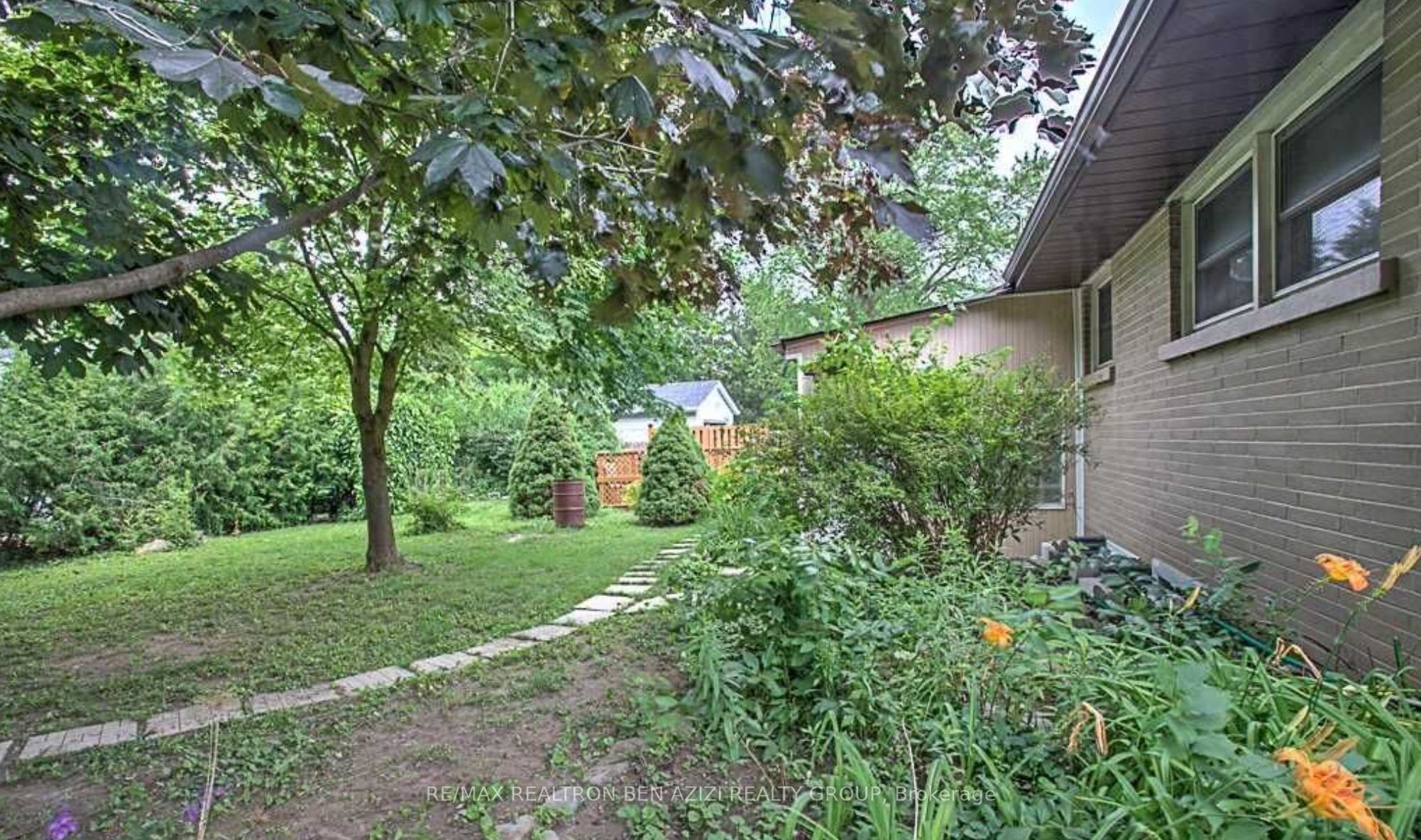 49 Don Mor Drive Main Property Photo 21