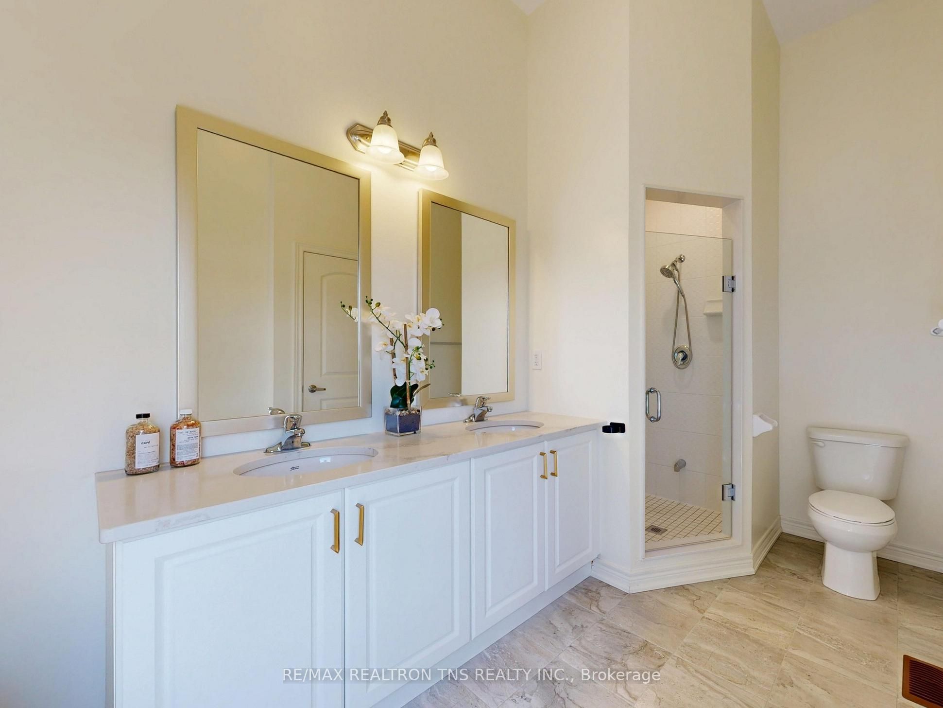 9442 Bayview Avenue Property Photo 19