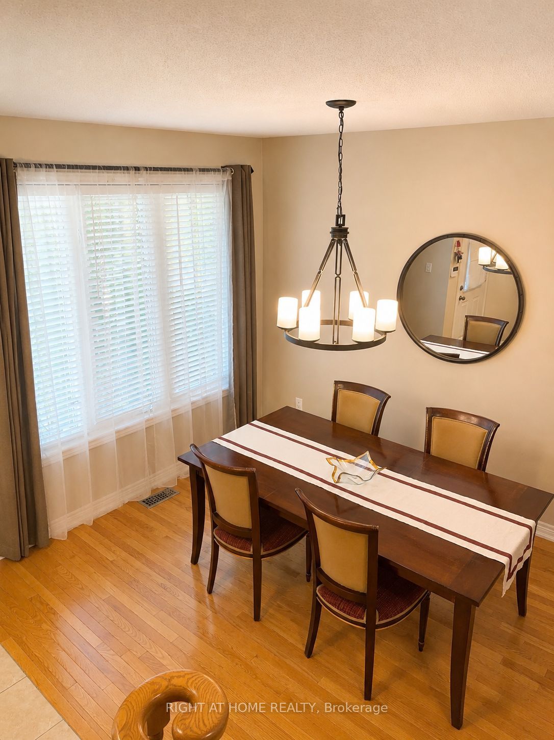 39 Pexton Avenue Property Photo 3