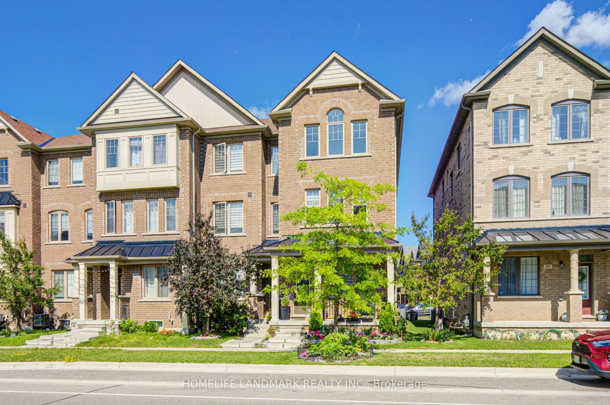 97 Cornell Centre Boulevard Property Photo 1