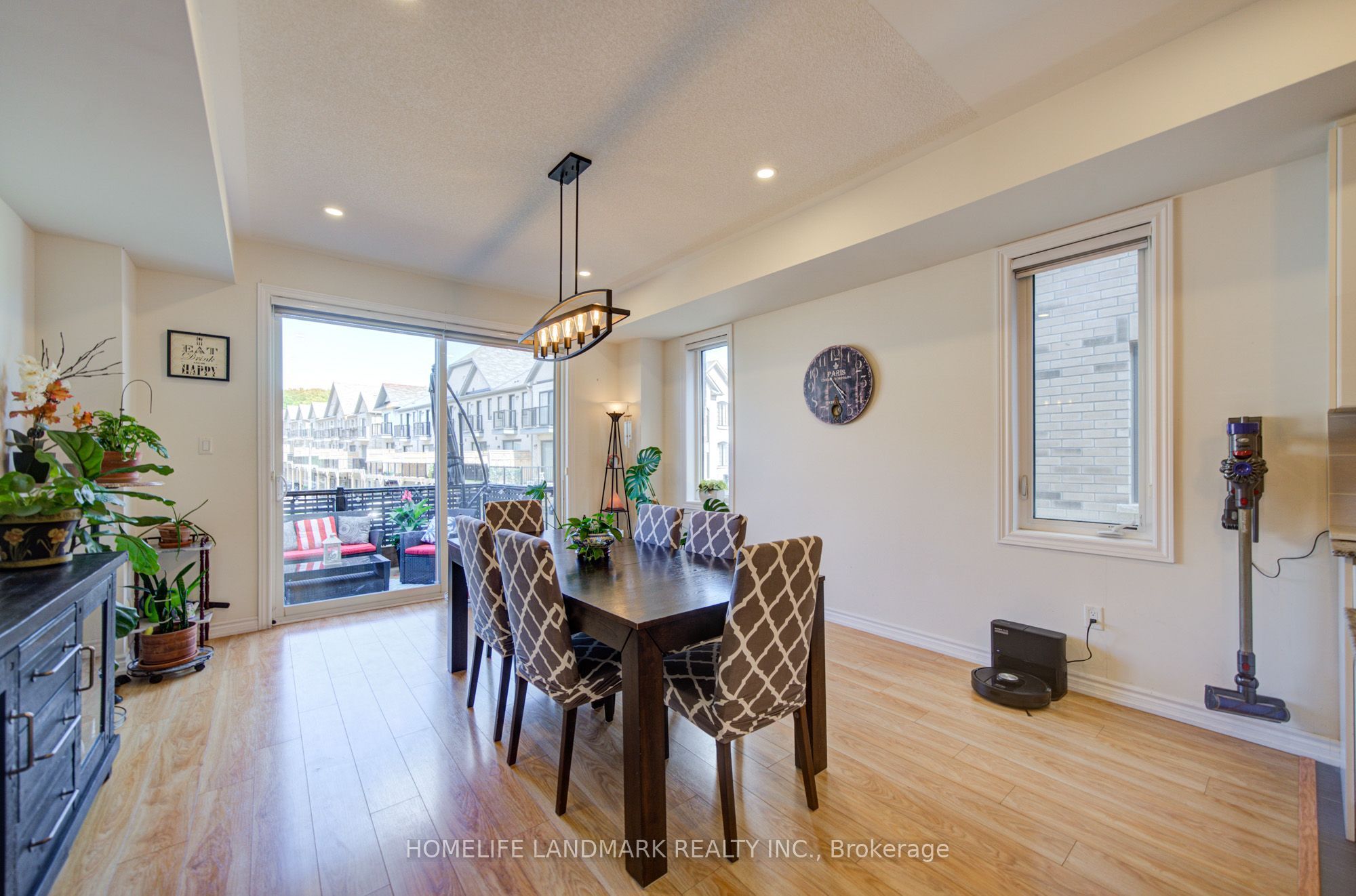 97 Cornell Centre Boulevard Property Photo 16