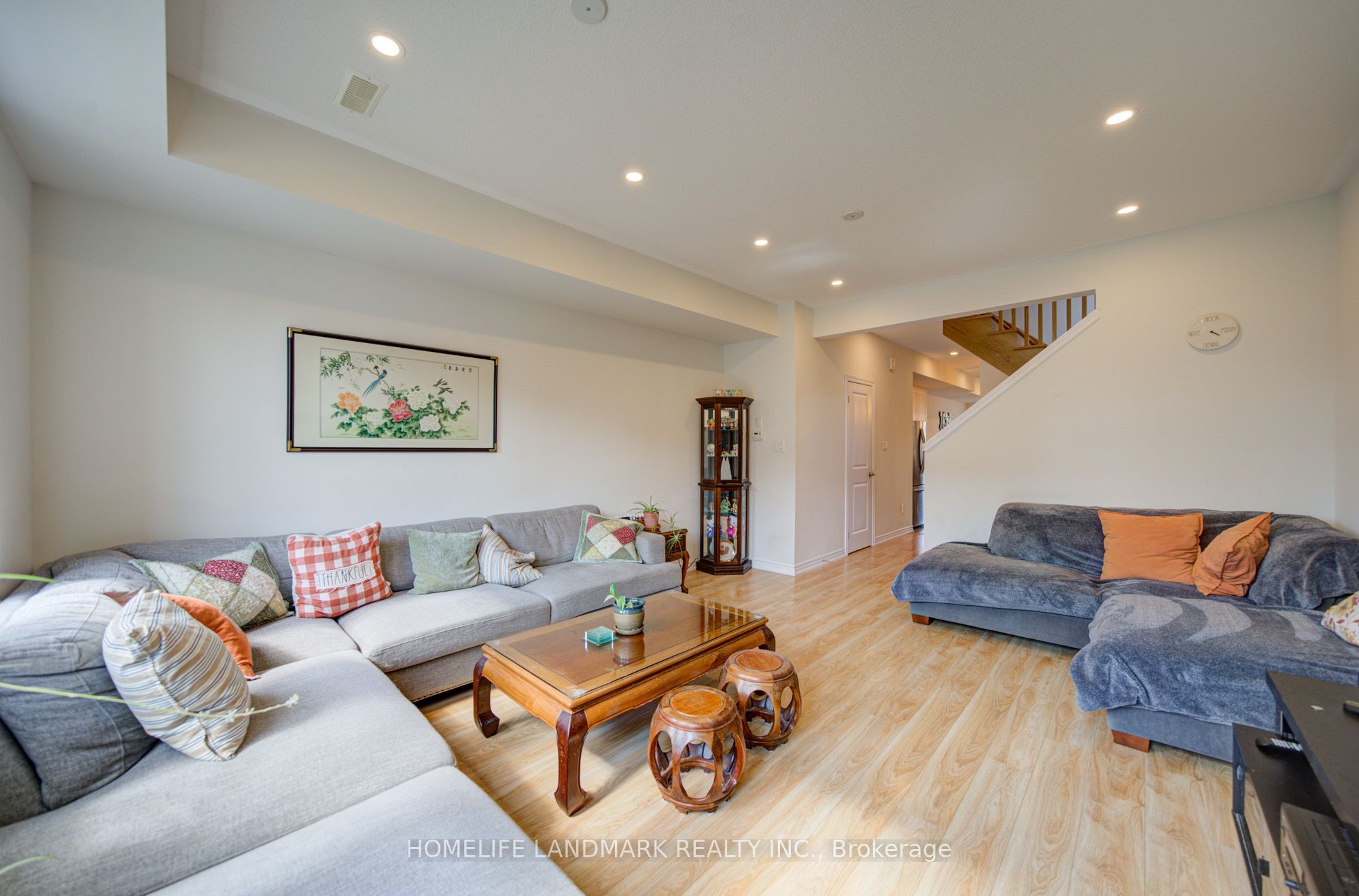 97 Cornell Centre Boulevard Property Photo 26
