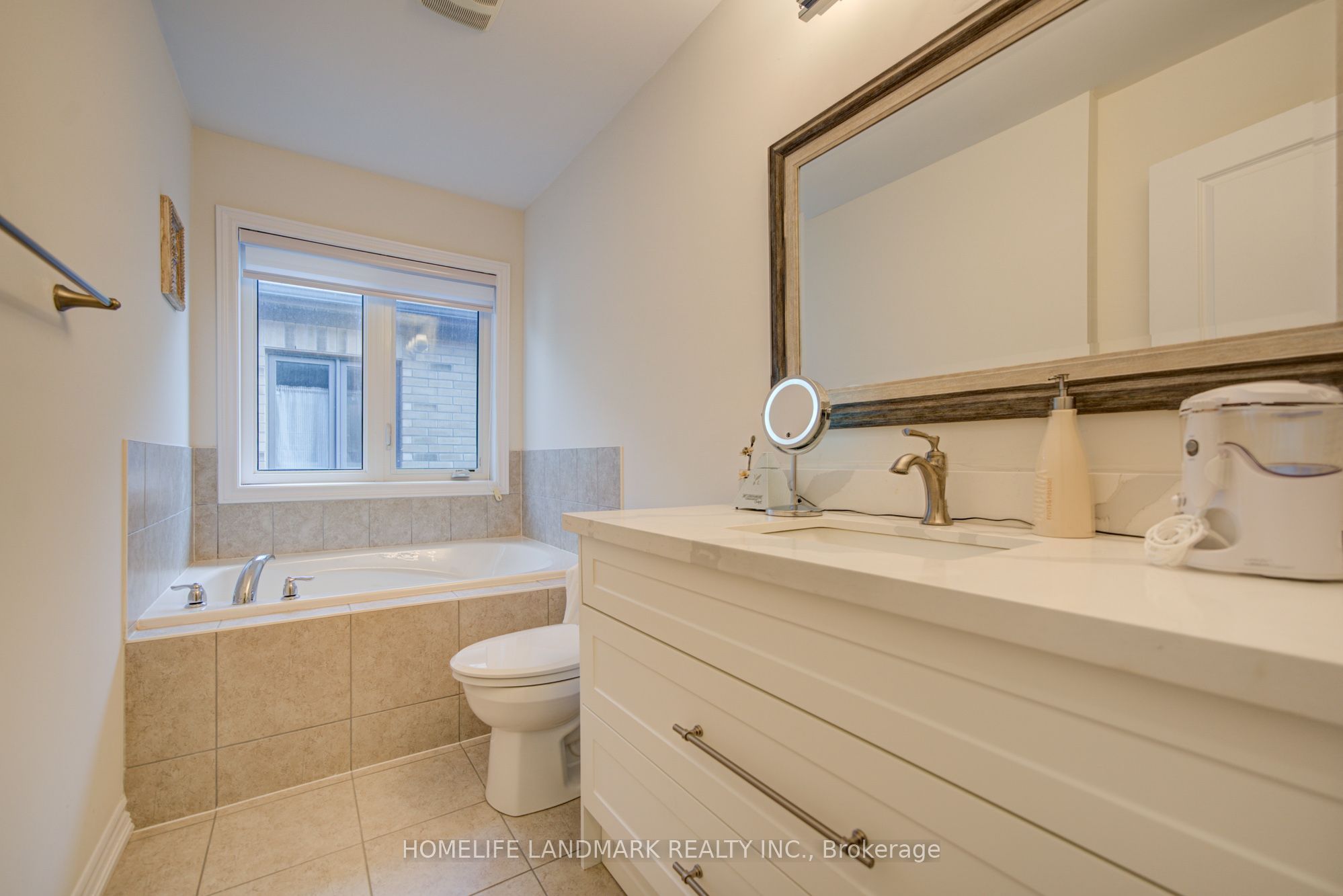 97 Cornell Centre Boulevard Property Photo 31