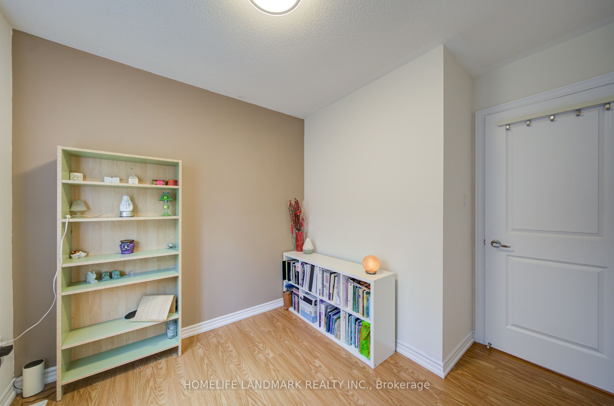97 Cornell Centre Boulevard Property Photo 37