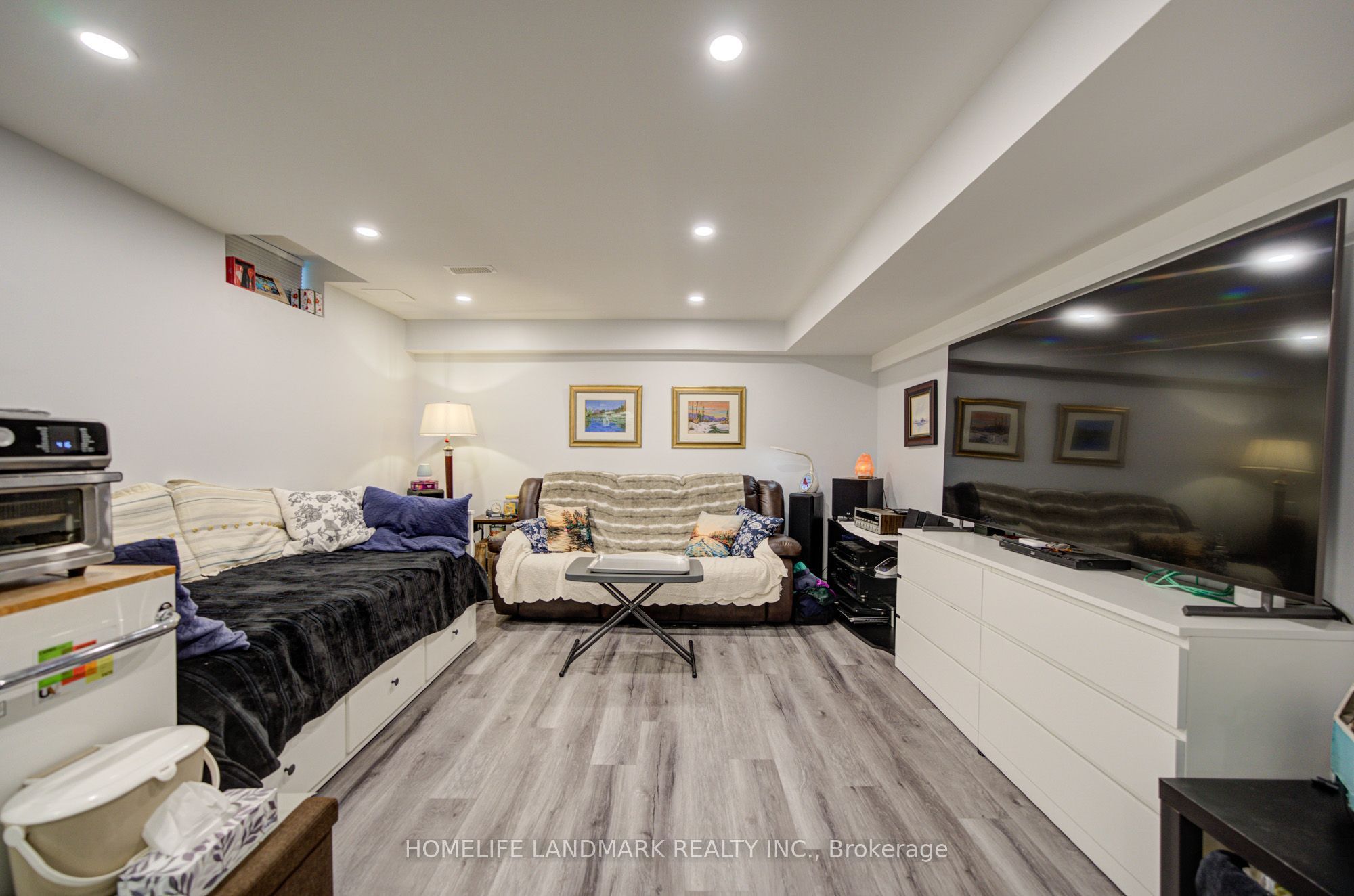 97 Cornell Centre Boulevard Property Photo 43