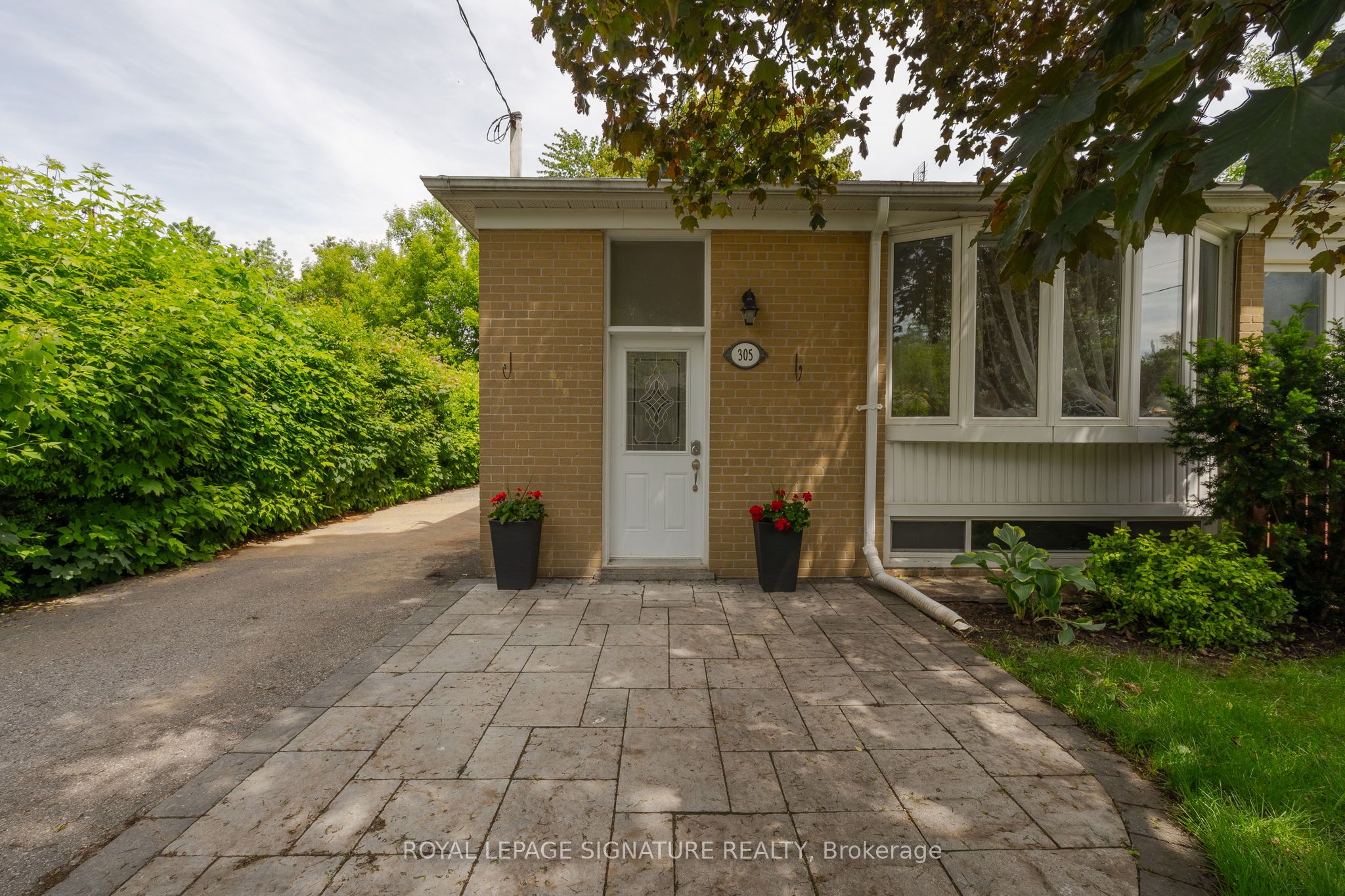 305 Blue Grass Boulevard Bsmt Property Photo 2