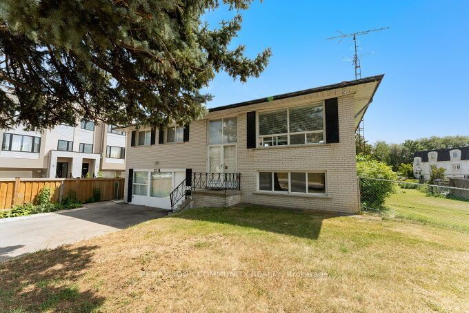 225 16th Avenue Property Photo 2