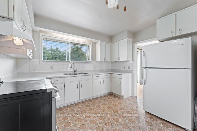 225 16th Avenue Property Photo 13
