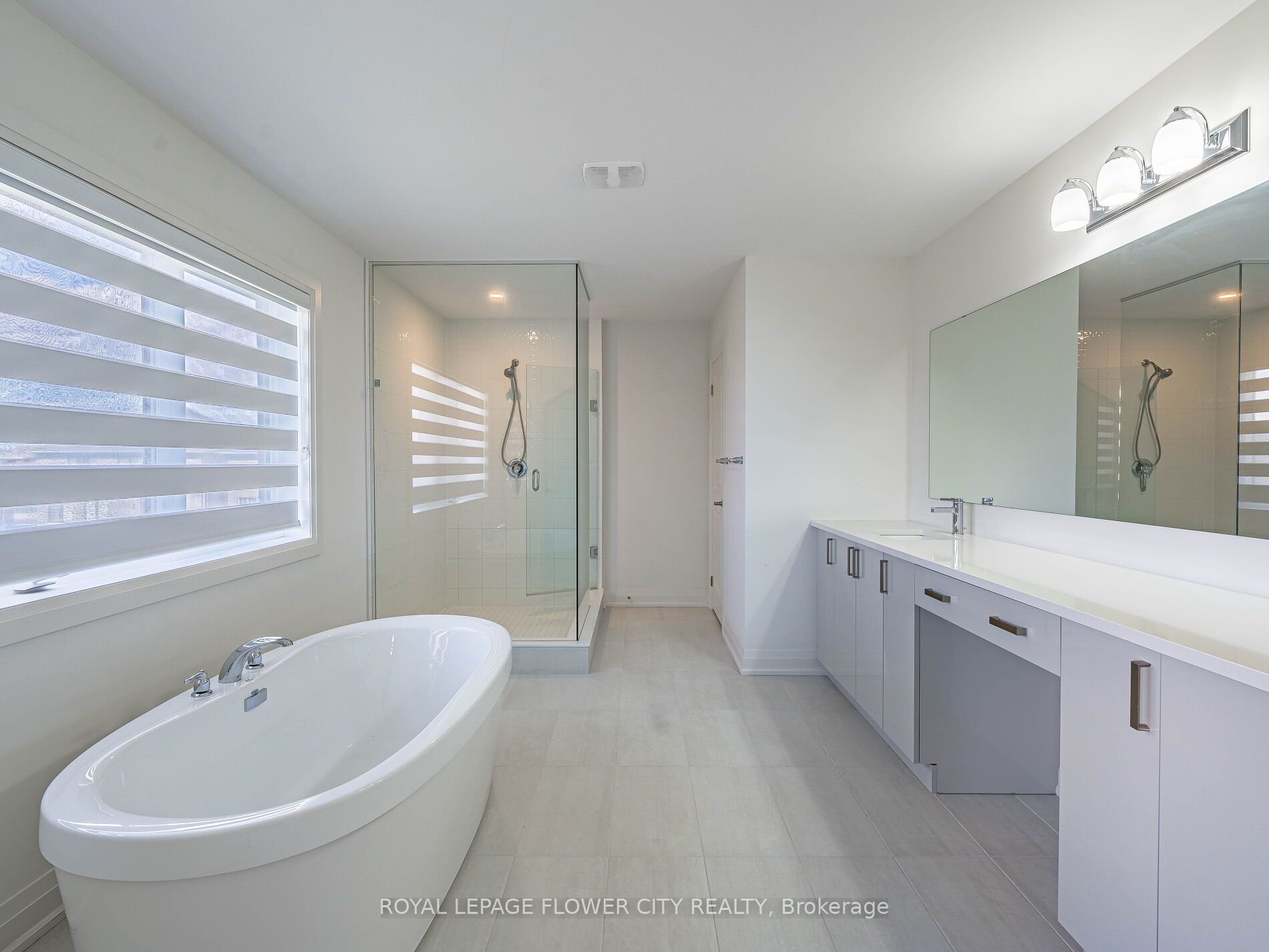 26 Hummingbird Grove Property Photo 31