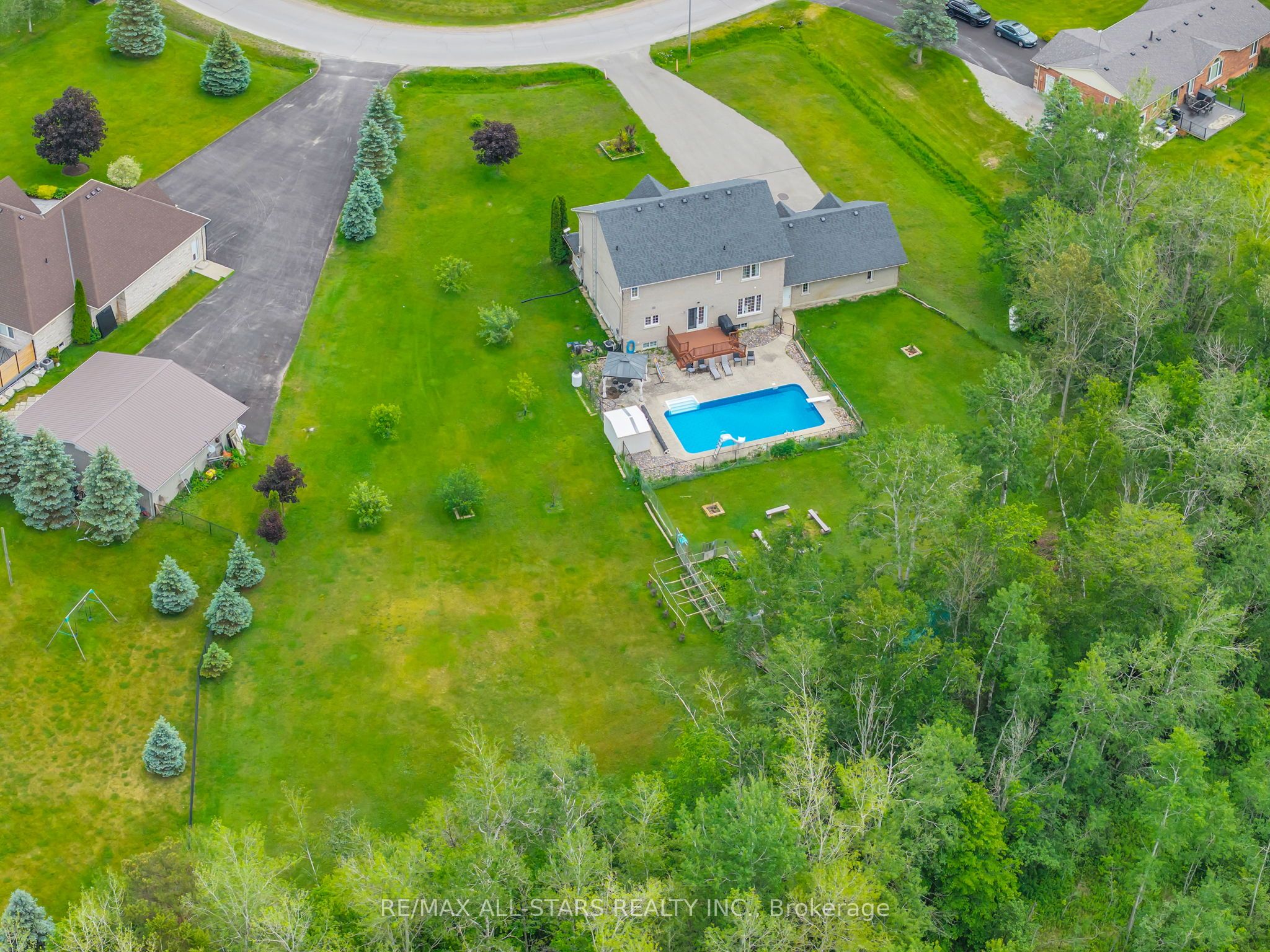6 Audubon Way Property Photo 6